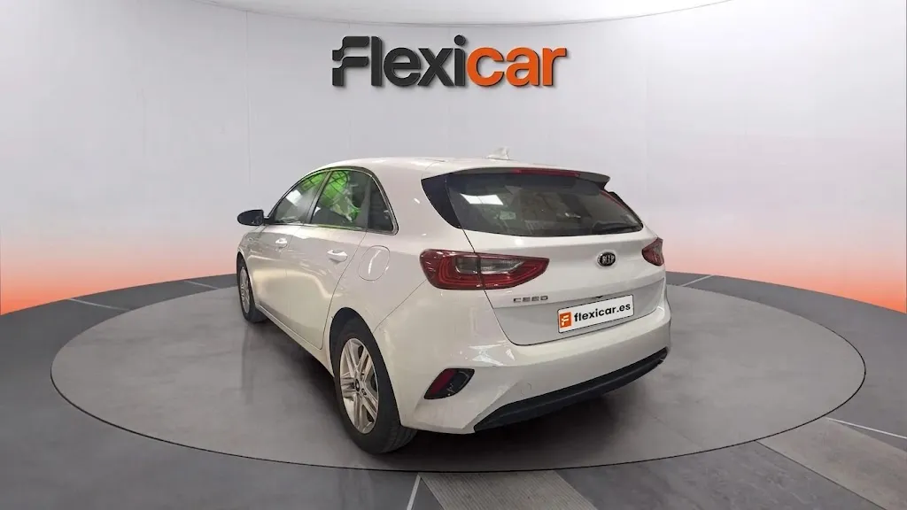 Kia Ceed 1.0 T-GDi - foto 5