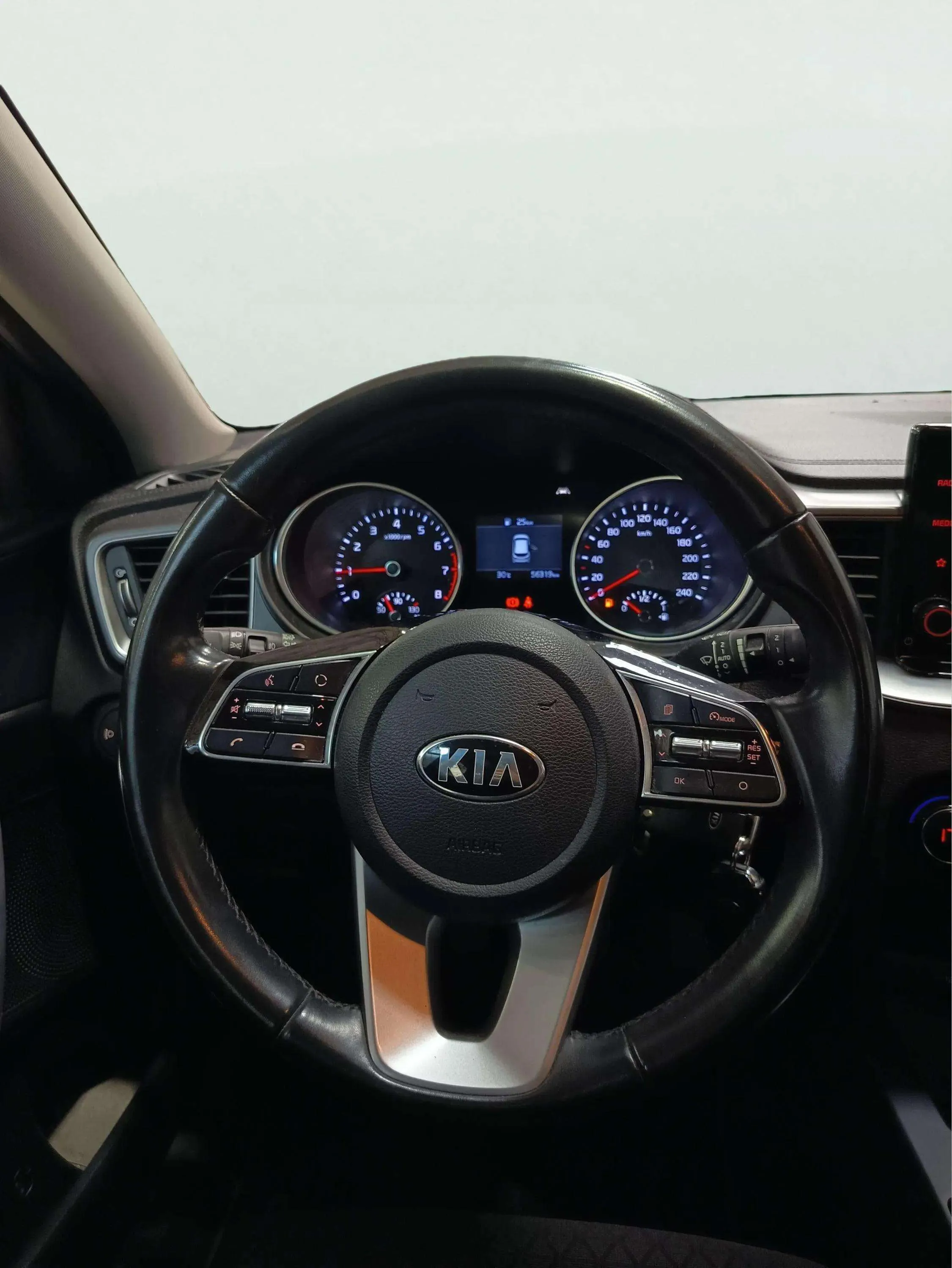 Kia Ceed 1.0 T-GDi - foto 14