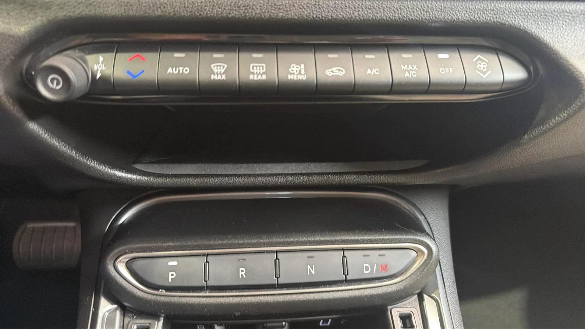 Fiat 600 MHEV La prima 1.2 Ddct - foto 17