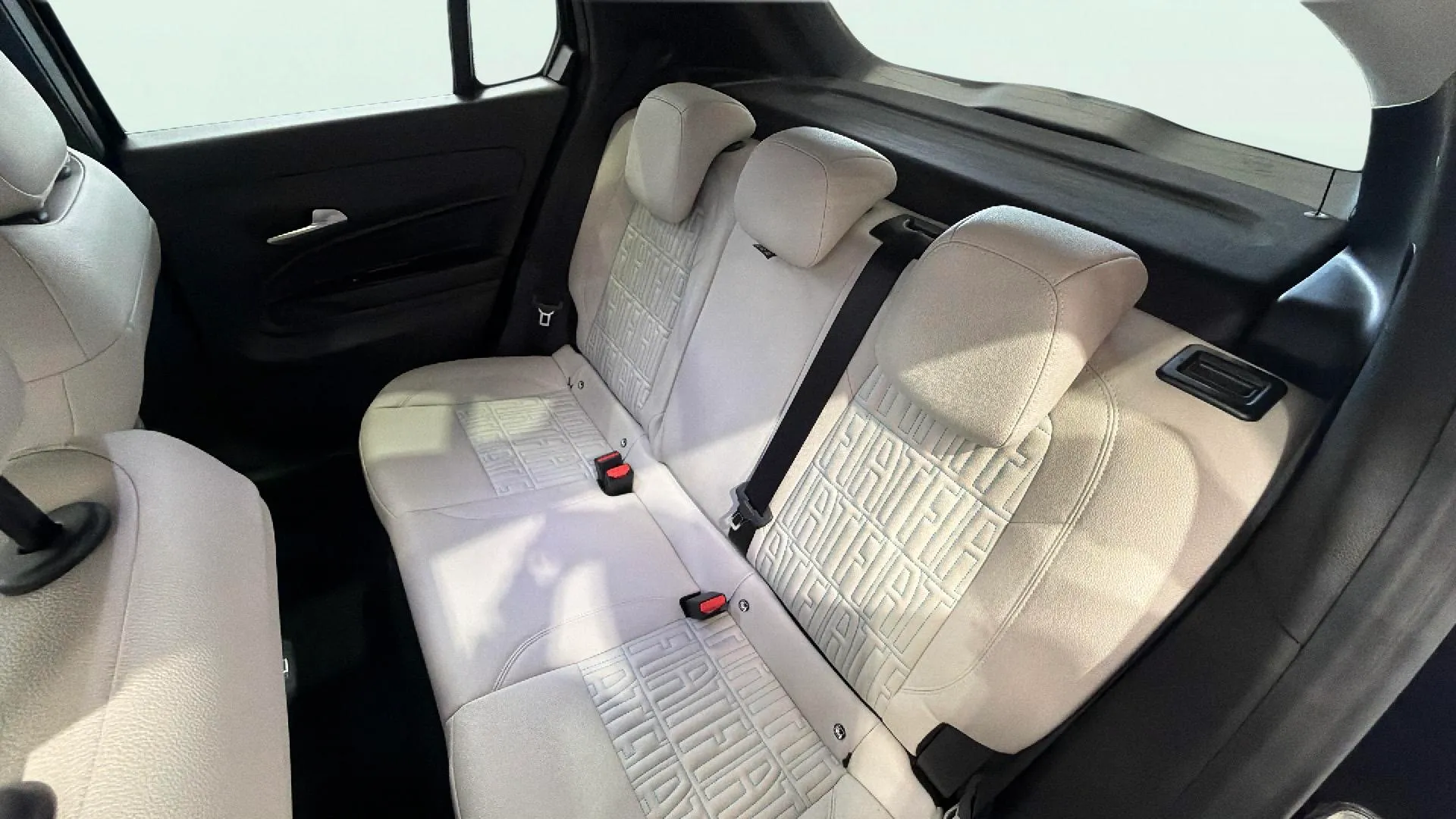 Fiat 600 MHEV La prima 1.2 Ddct - foto 21