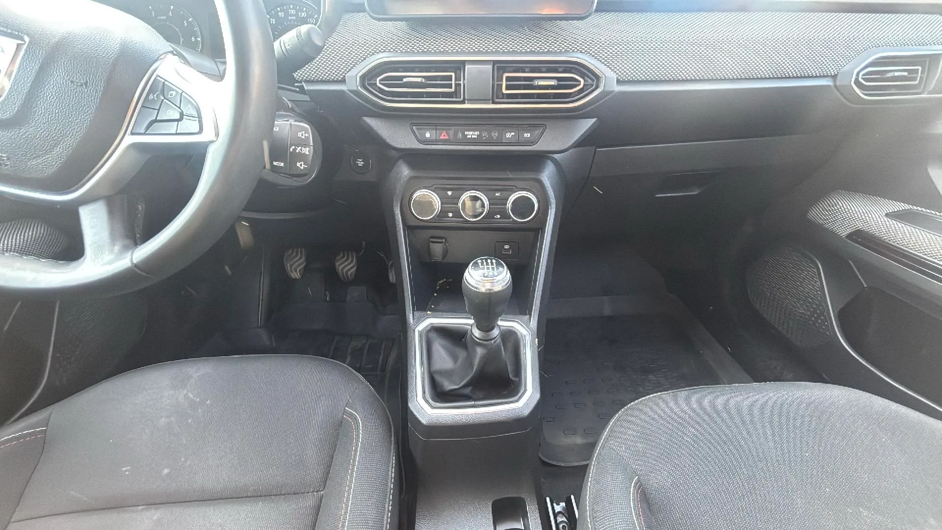 Dacia Jogger Comfort TCe 7 plazas - foto 9