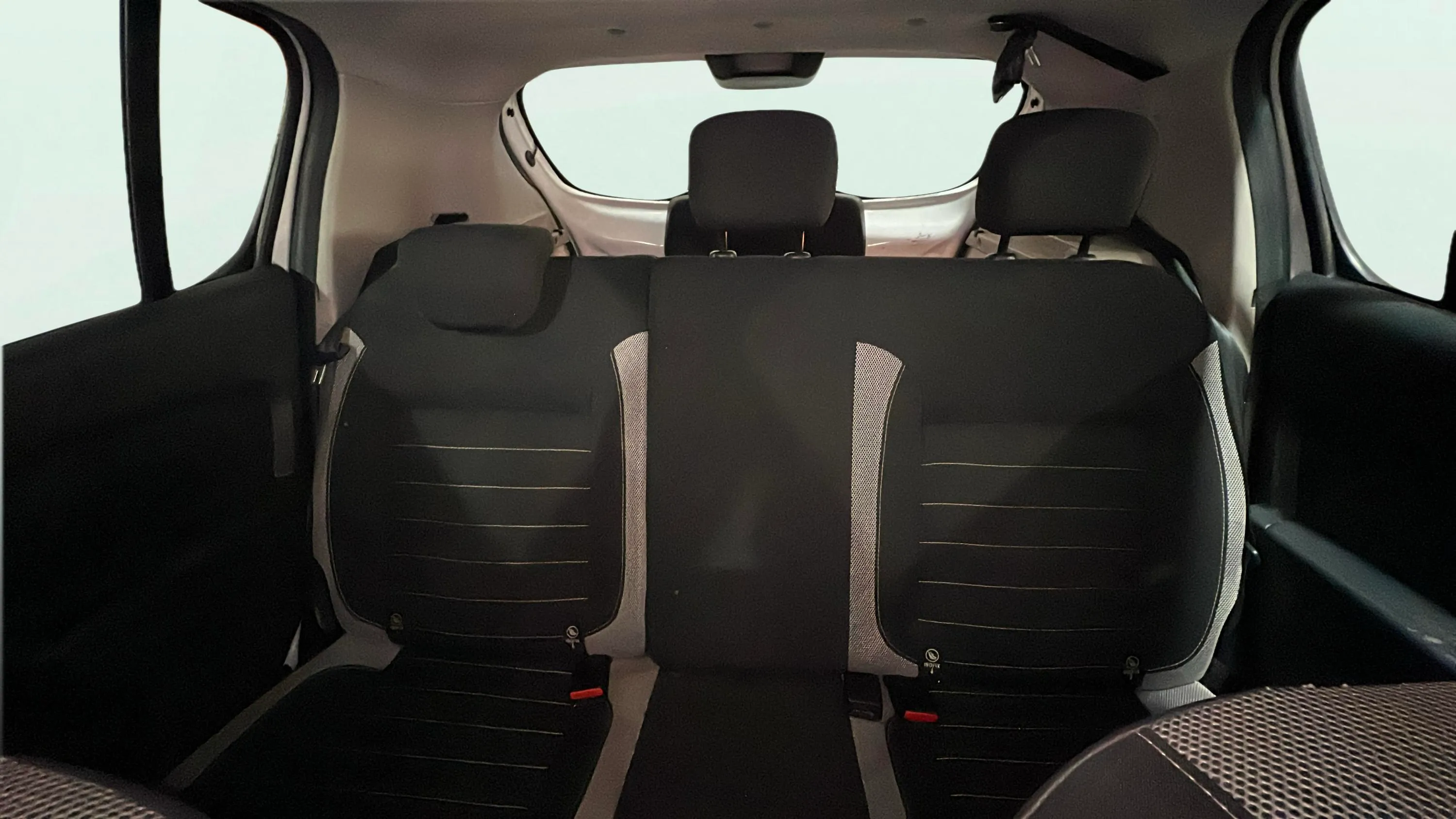 Dacia Sandero Comfort TCe - foto 17