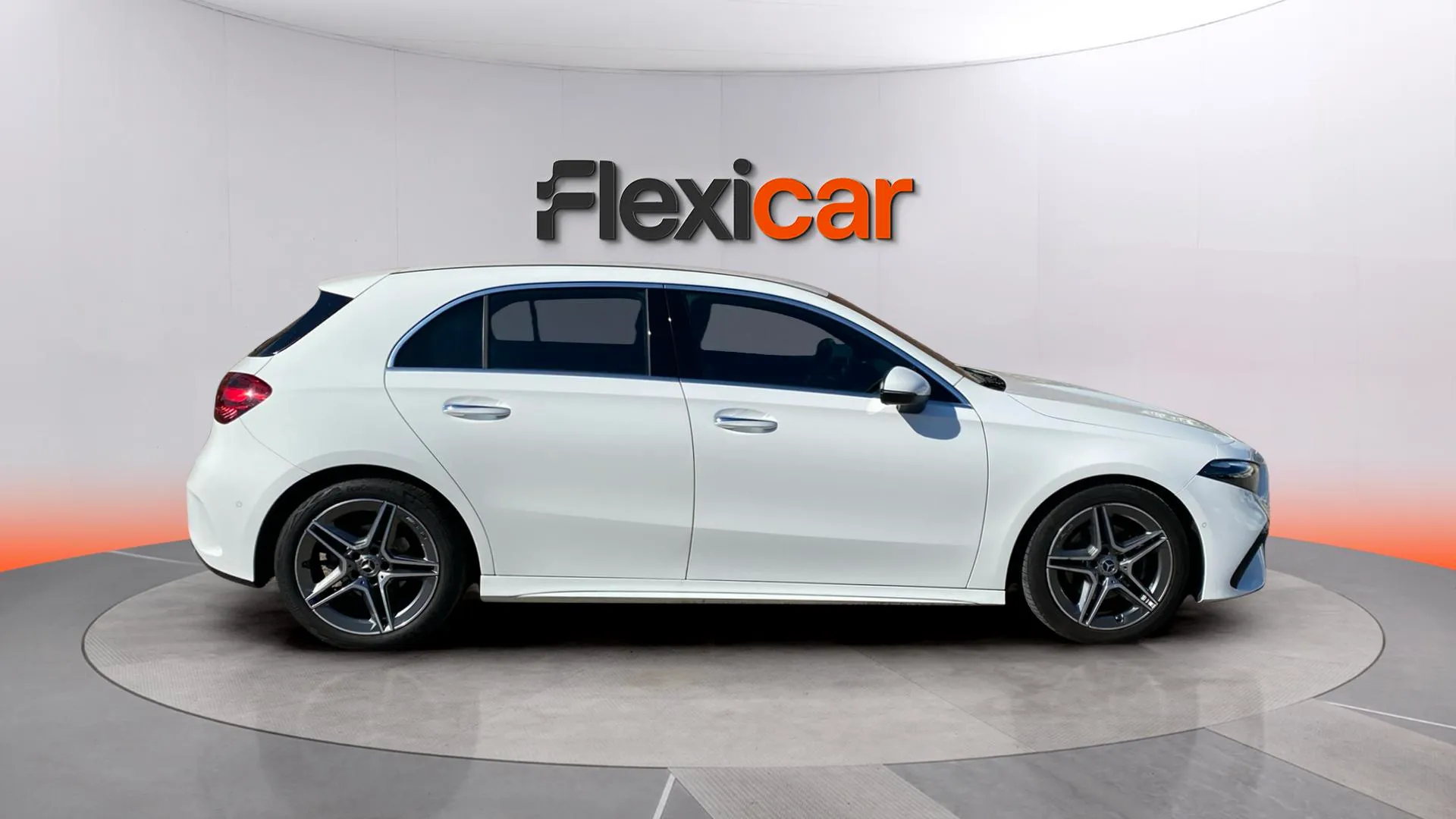Mercedes-Benz Clase A A 180 d - foto 8