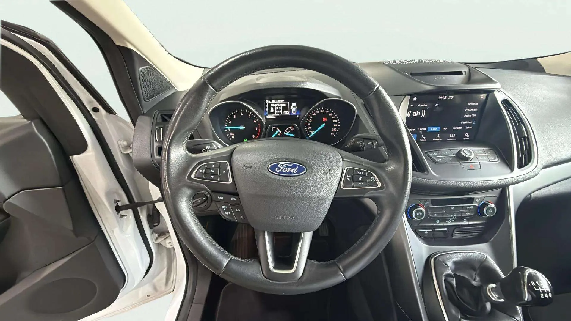 Ford Kuga 1.5 EcoBoost 4x2 Trend+ - foto 8