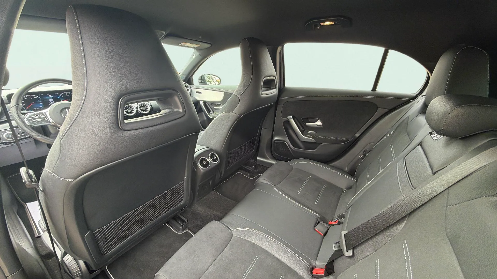 Mercedes-Benz Clase A A 200 d - foto 12