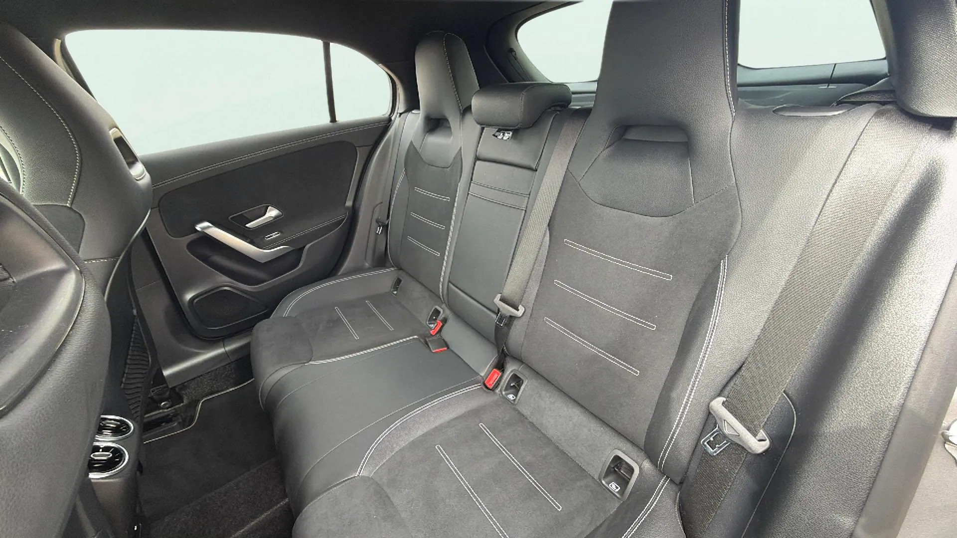 Mercedes-Benz Clase A A 200 d - foto 13