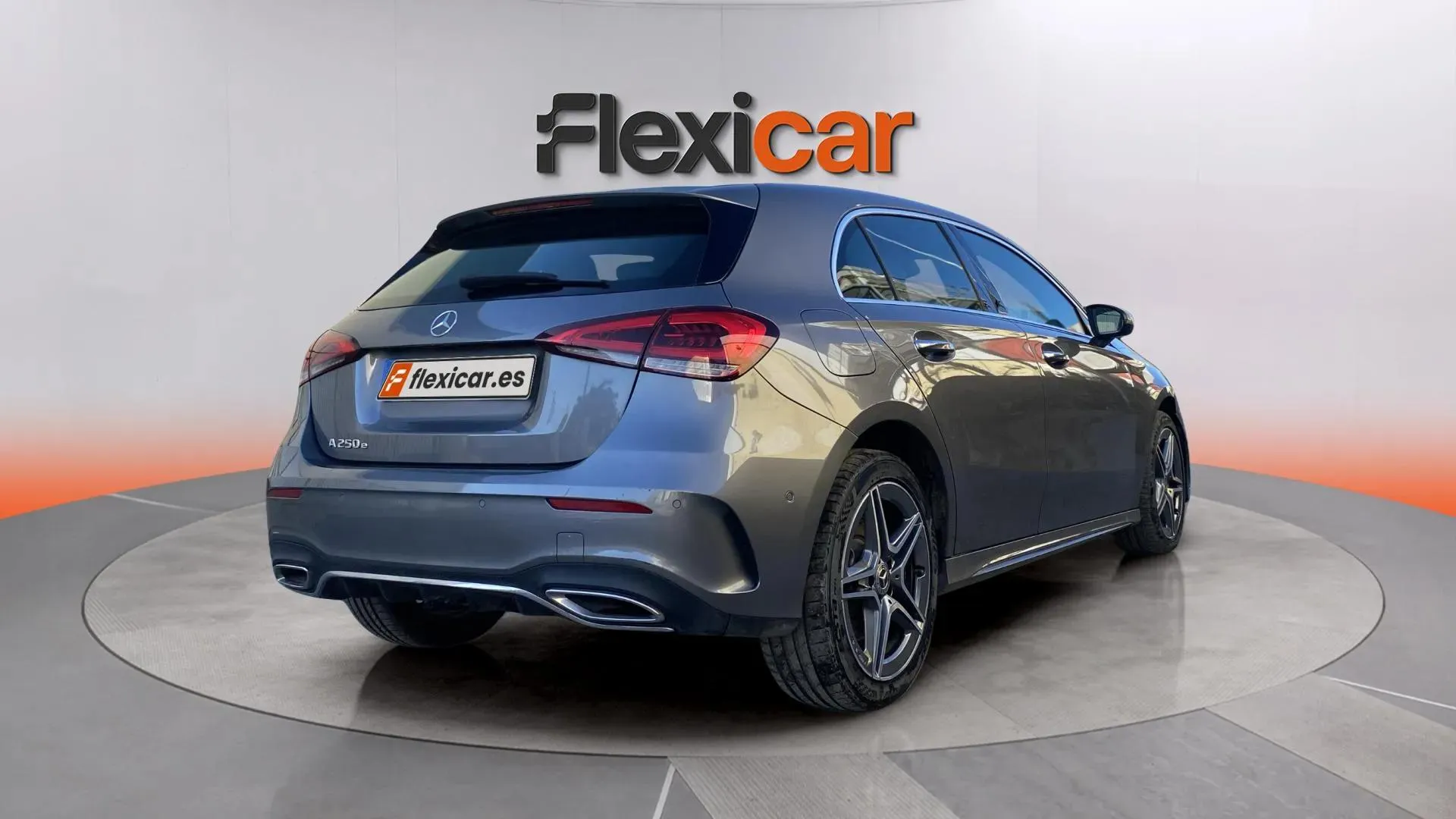 Mercedes-Benz Clase A A 250 e - foto 3