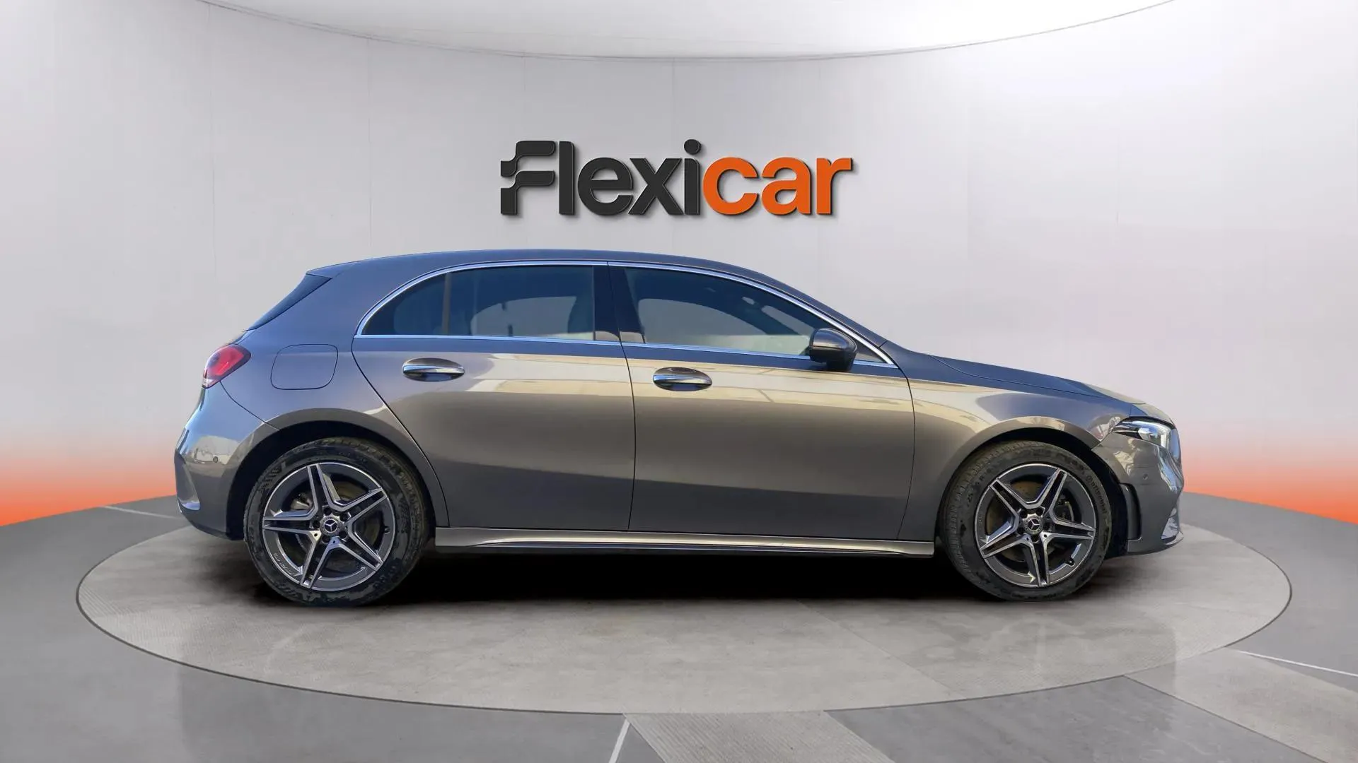 Mercedes-Benz Clase A A 250 e - foto 2