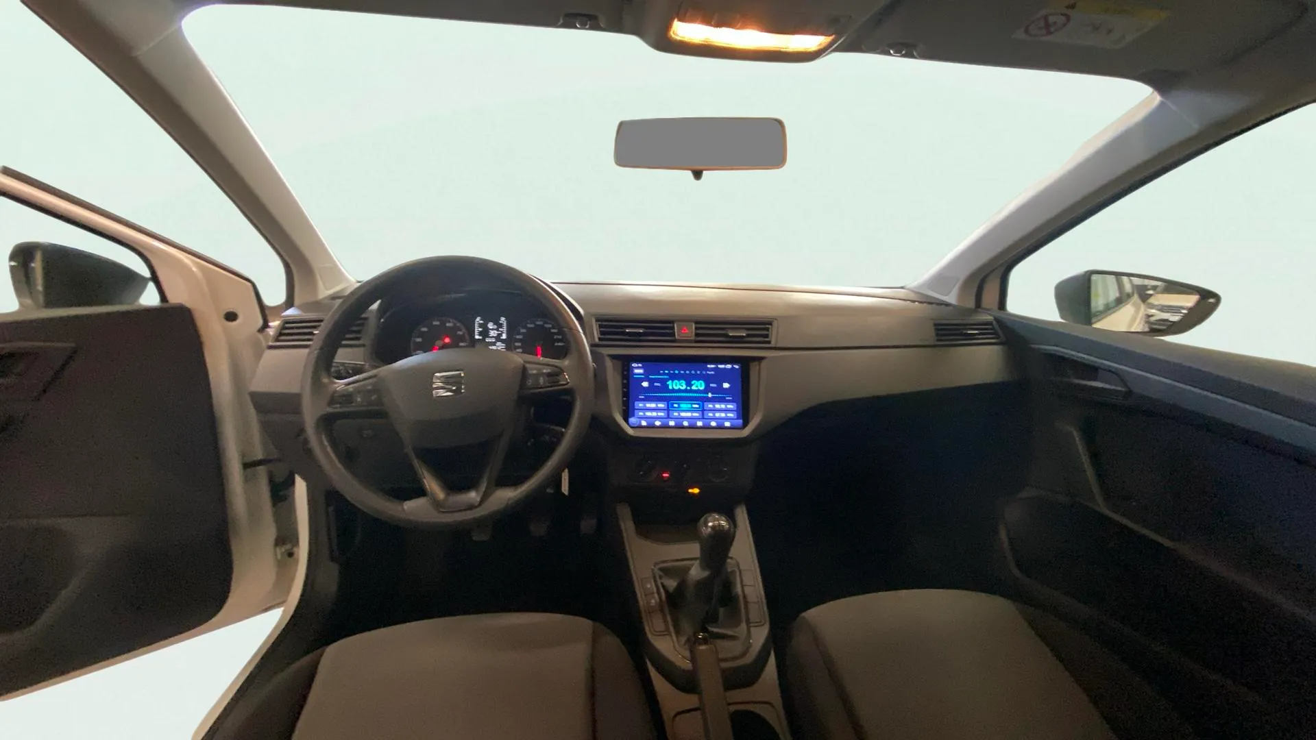 SEAT Ibiza 1.0 Reference - foto 9