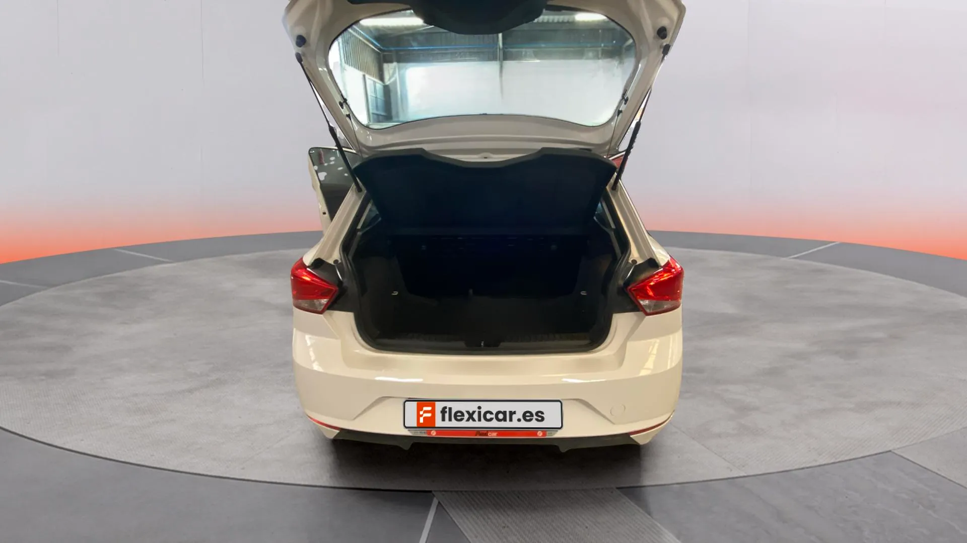 SEAT Ibiza 1.0 Reference - foto 16