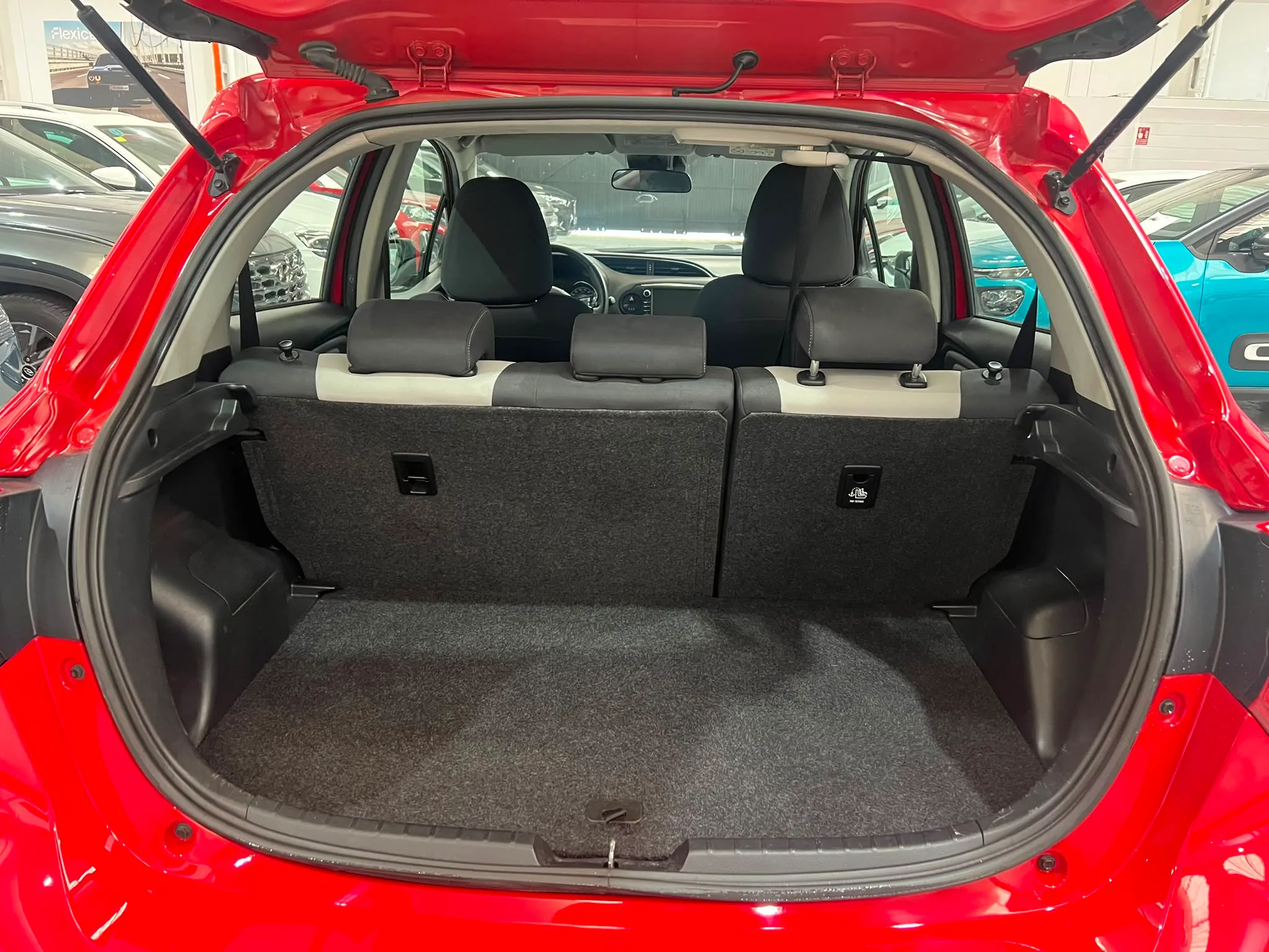 Toyota Yaris 1.0 70 Active - foto 7