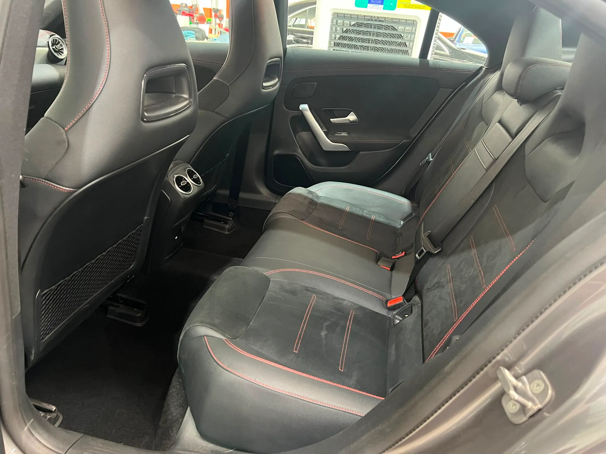 Mercedes-Benz CLA 200 - foto 20