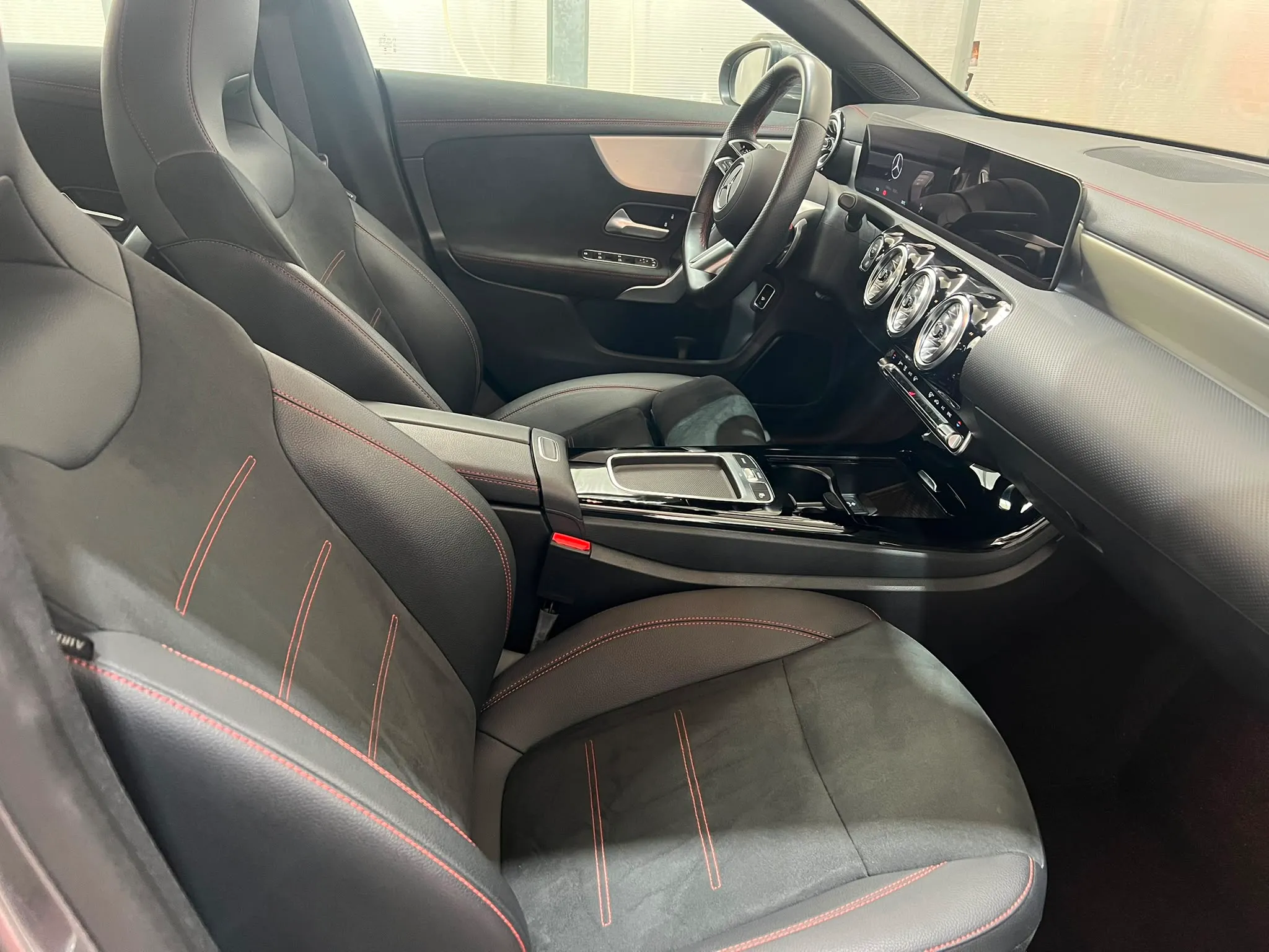 Mercedes-Benz CLA 200 - foto 21