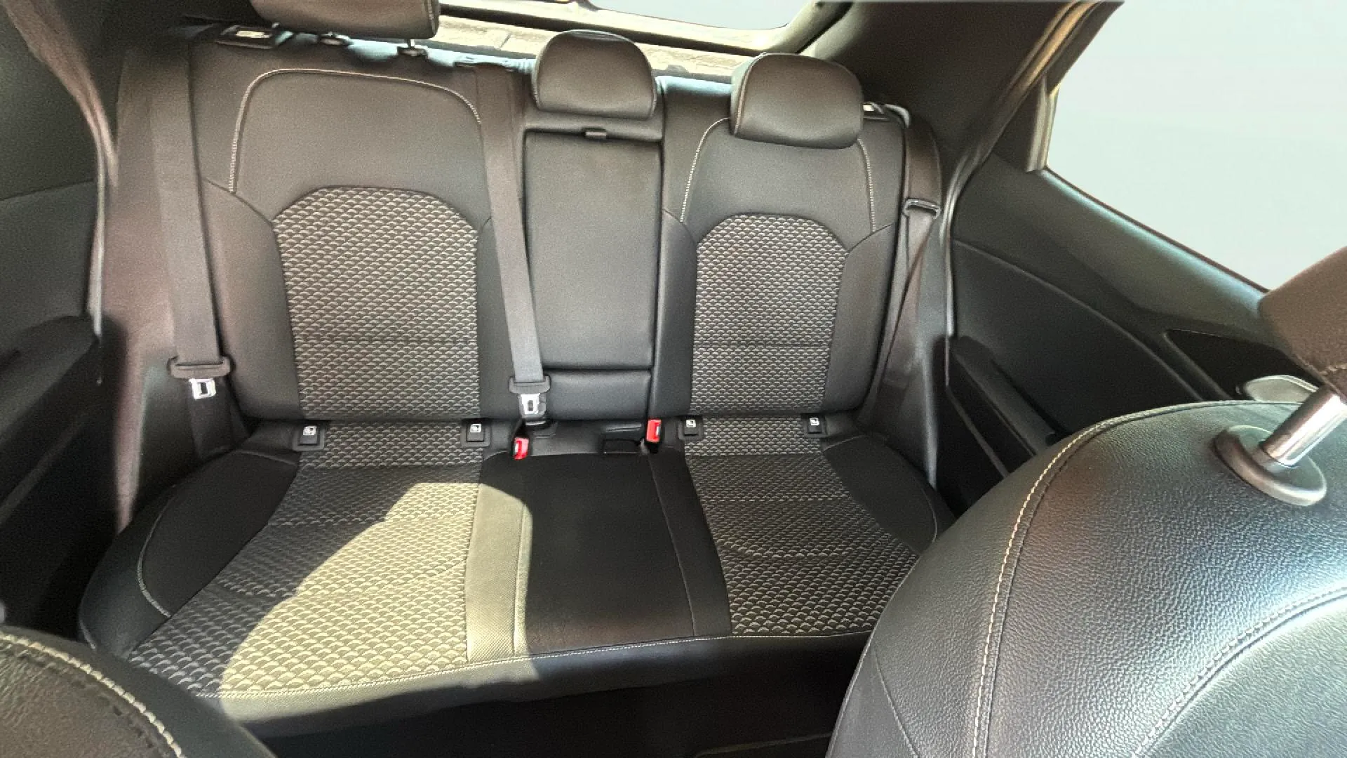 Kia Ceed 1.5 MHEV GT Line DCT - foto 15