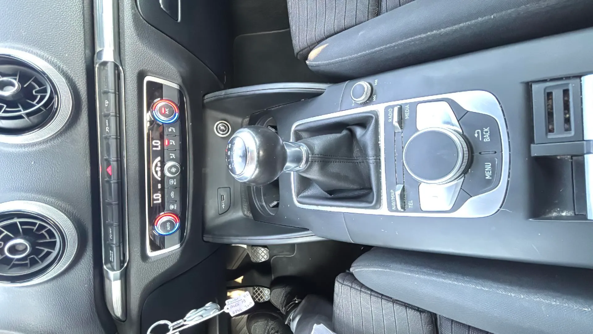 Audi A3 sport edition 1.6 TDI - foto 21
