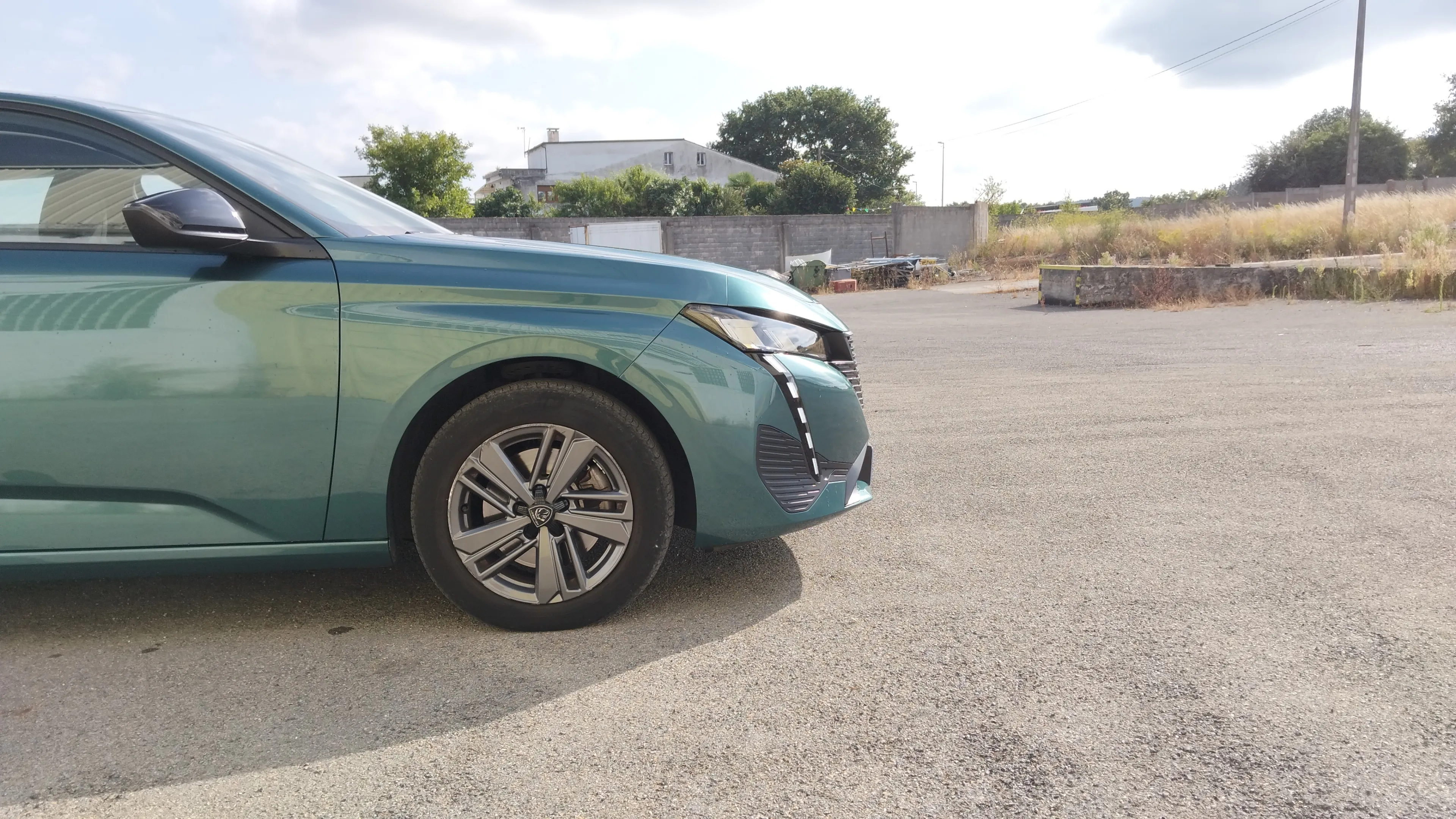 Peugeot 308 SW Allure BlueHDi 130 EAT8 - foto 23