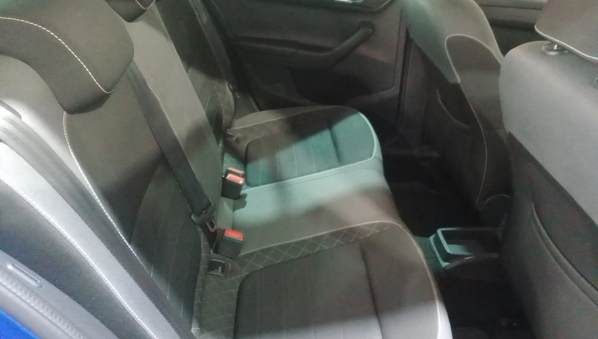 Škoda Fabia 1.0 MPI Like - foto 8
