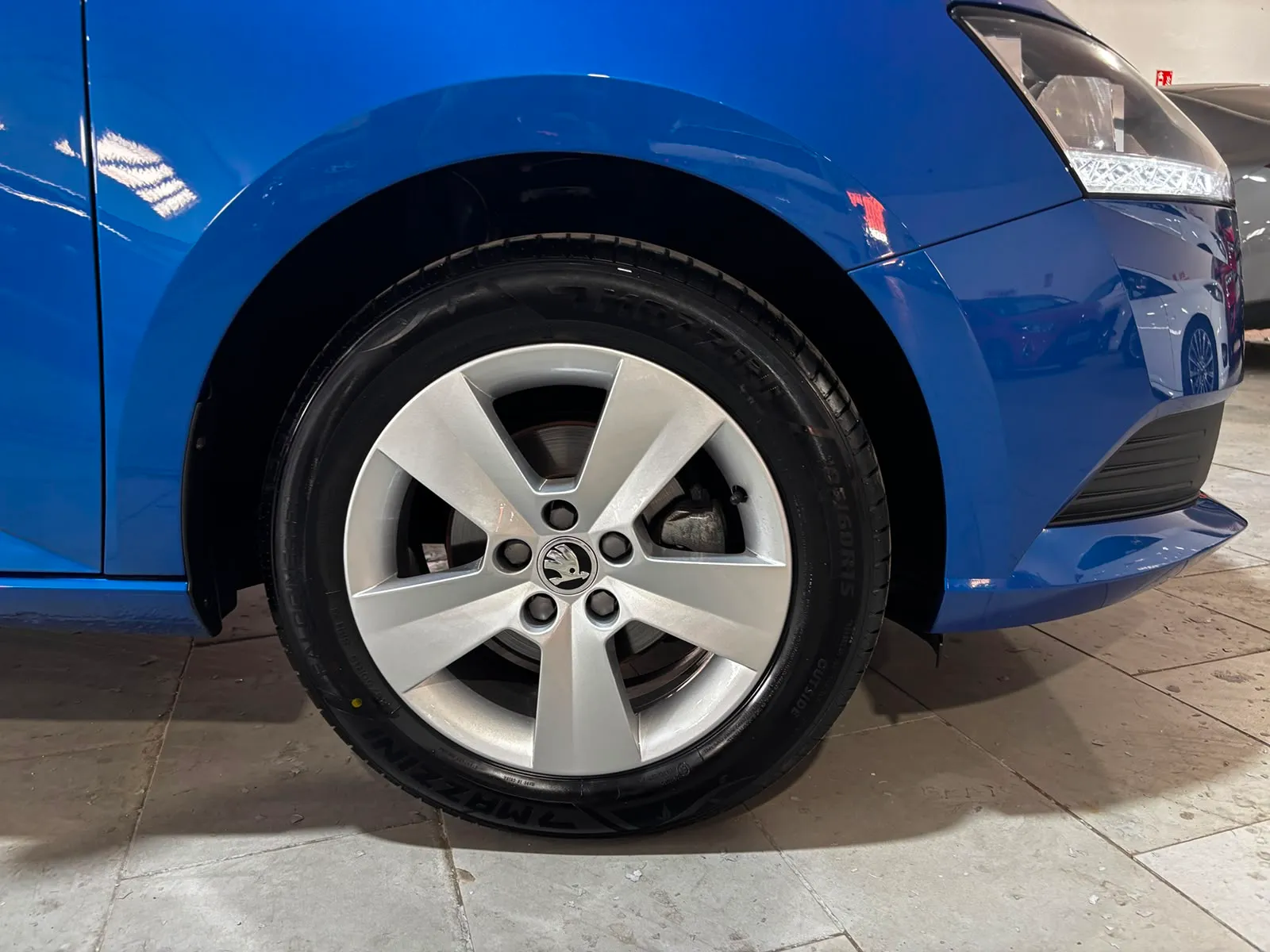 Škoda Fabia 1.0 MPI Like - foto 19