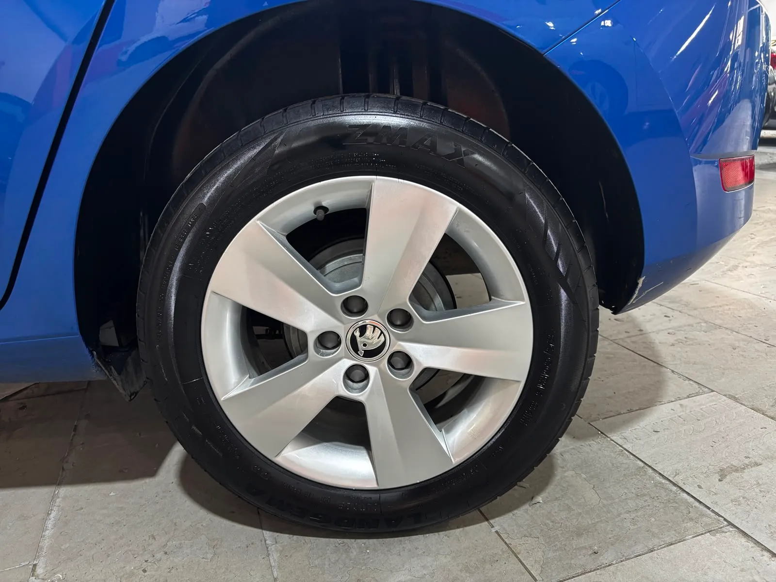 Škoda Fabia 1.0 MPI Like - foto 17
