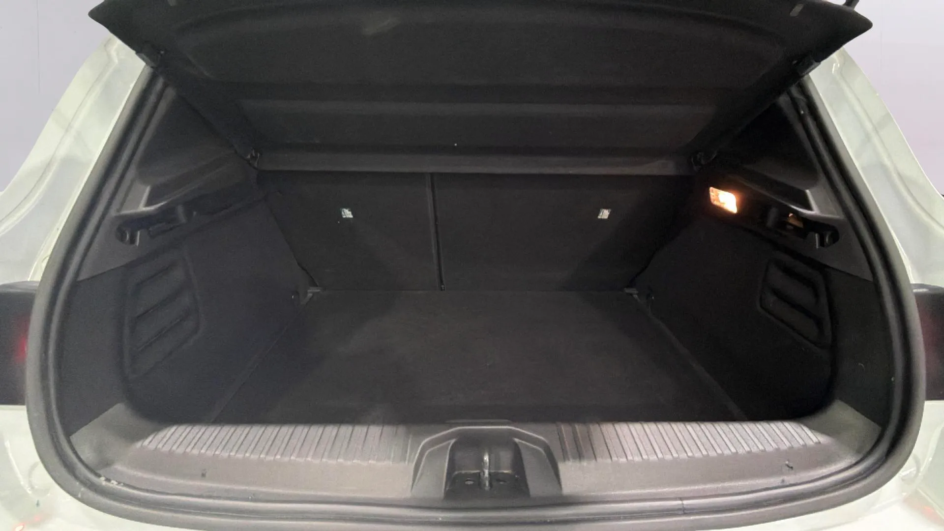 Mitsubishi Colt 100T Kaiteki - foto 26