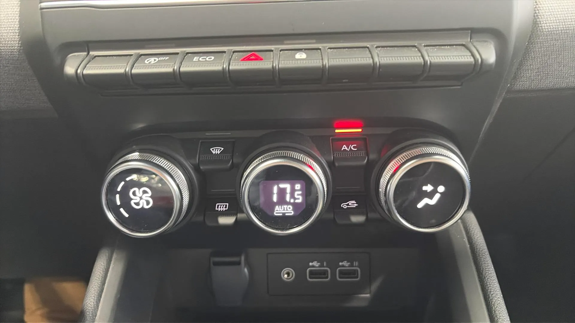 Mitsubishi Colt 100T Kaiteki - foto 16