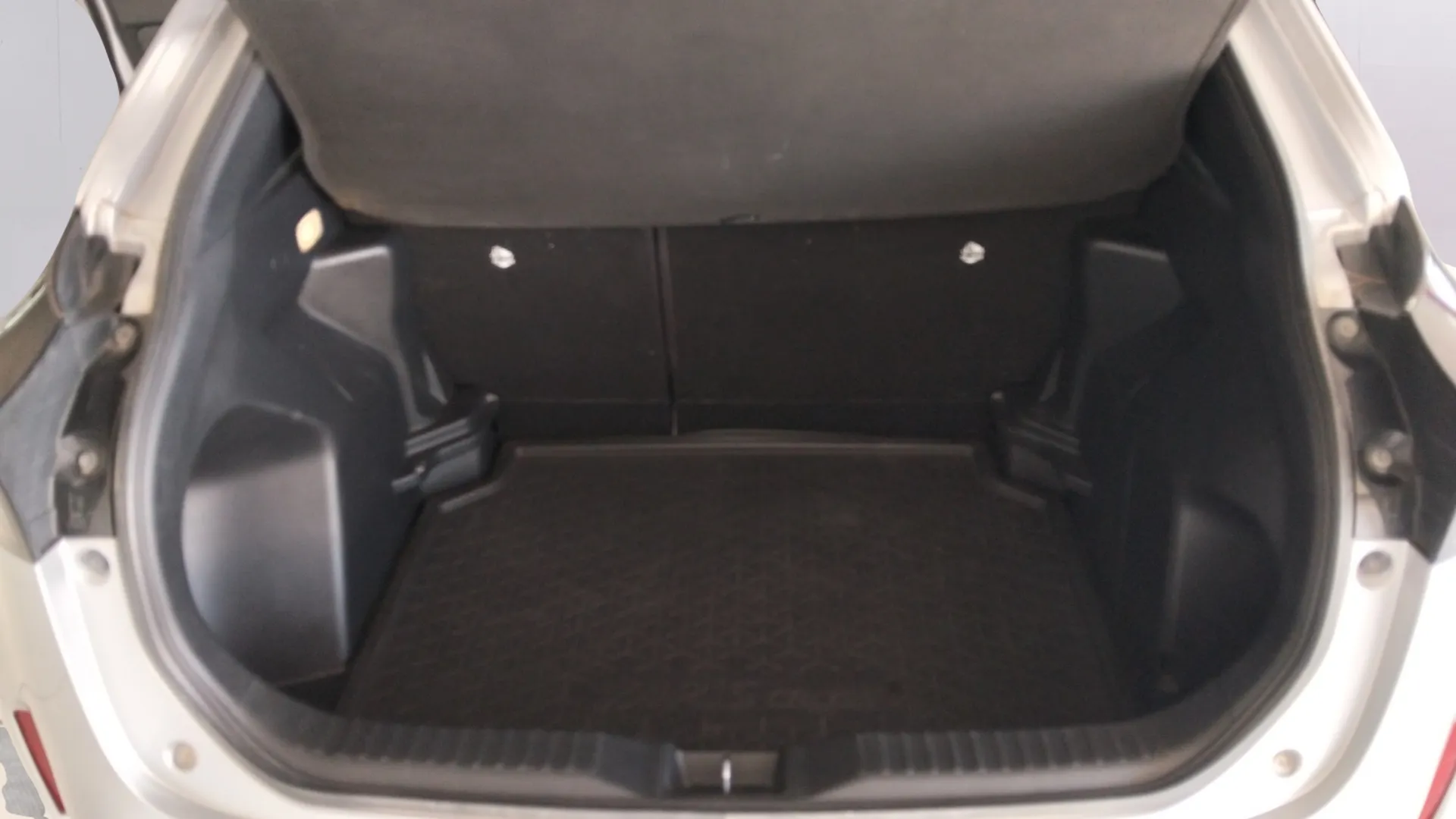 Toyota Yaris Cross 1.5 120H Adventure - foto 13