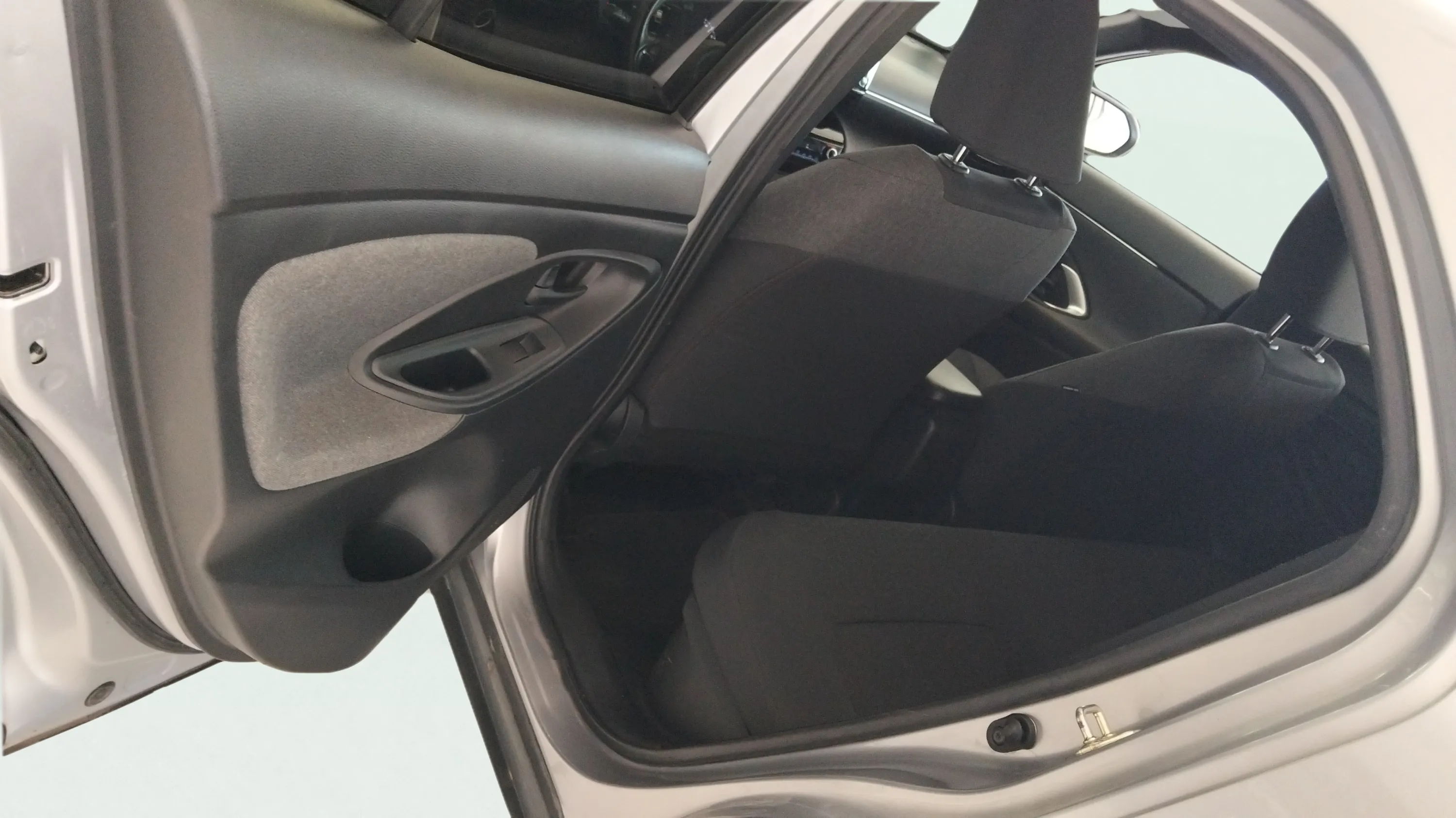 Toyota Yaris Cross 1.5 120H Adventure - foto 11