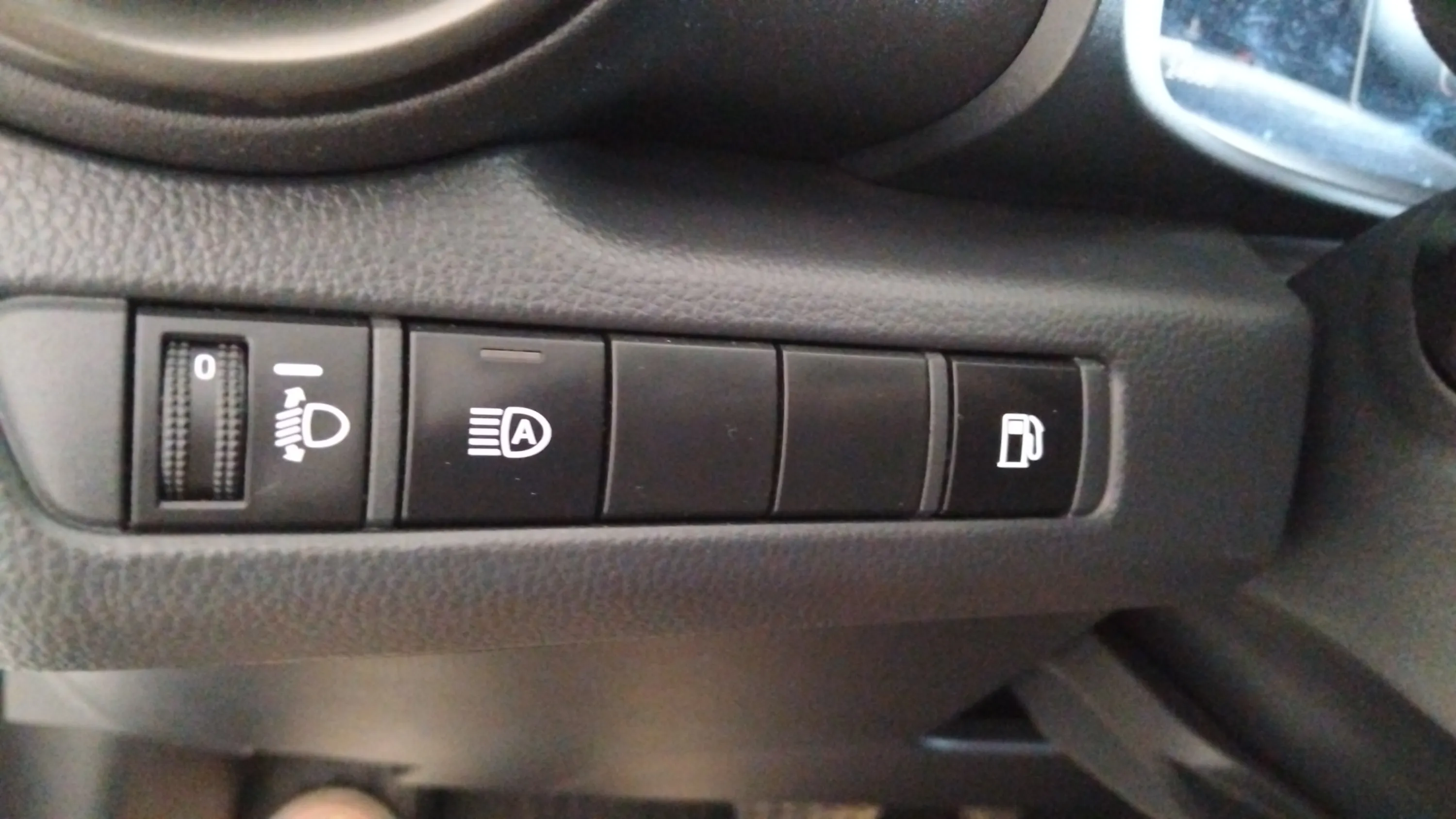 Toyota C-HR 1.8 140H Advance - foto 23