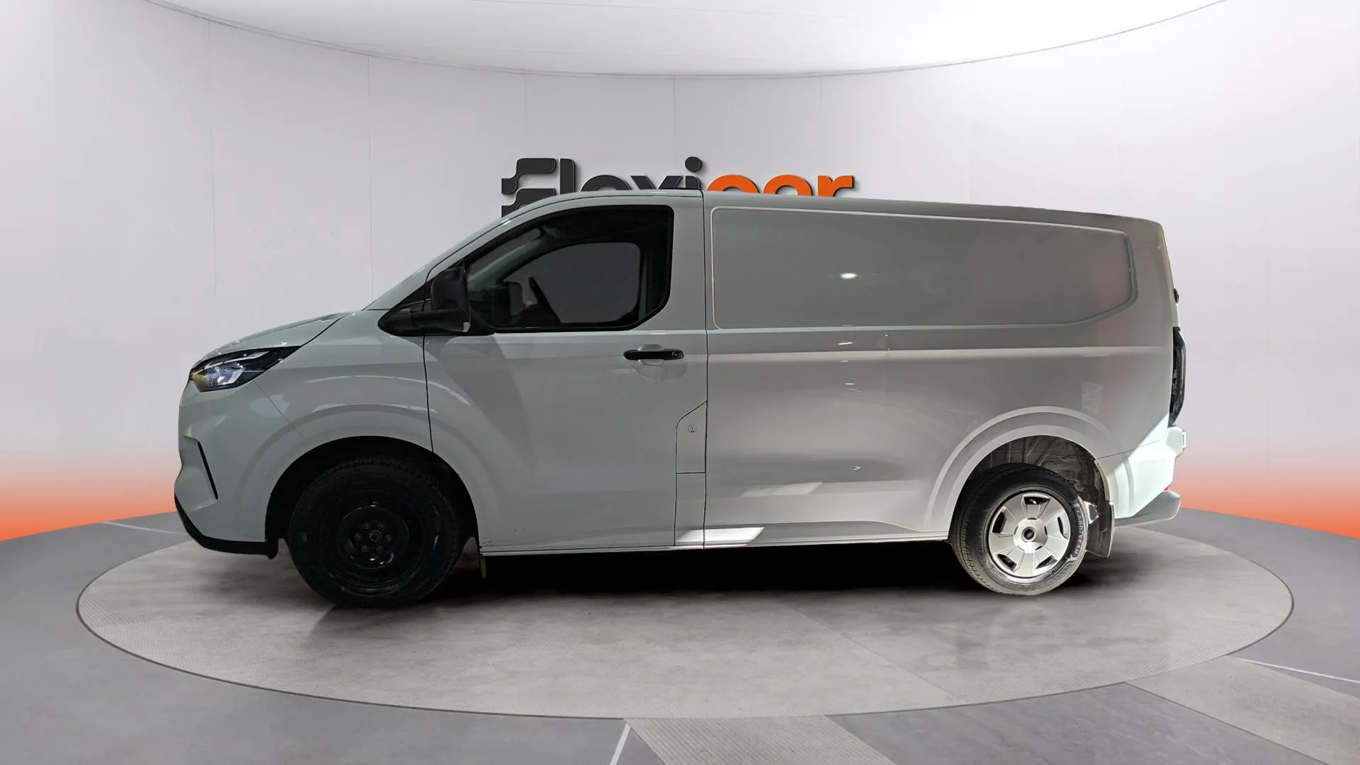 Ford Transit Custom DC Van 2.0 EcoBlue 300 L1 Trend - foto 4
