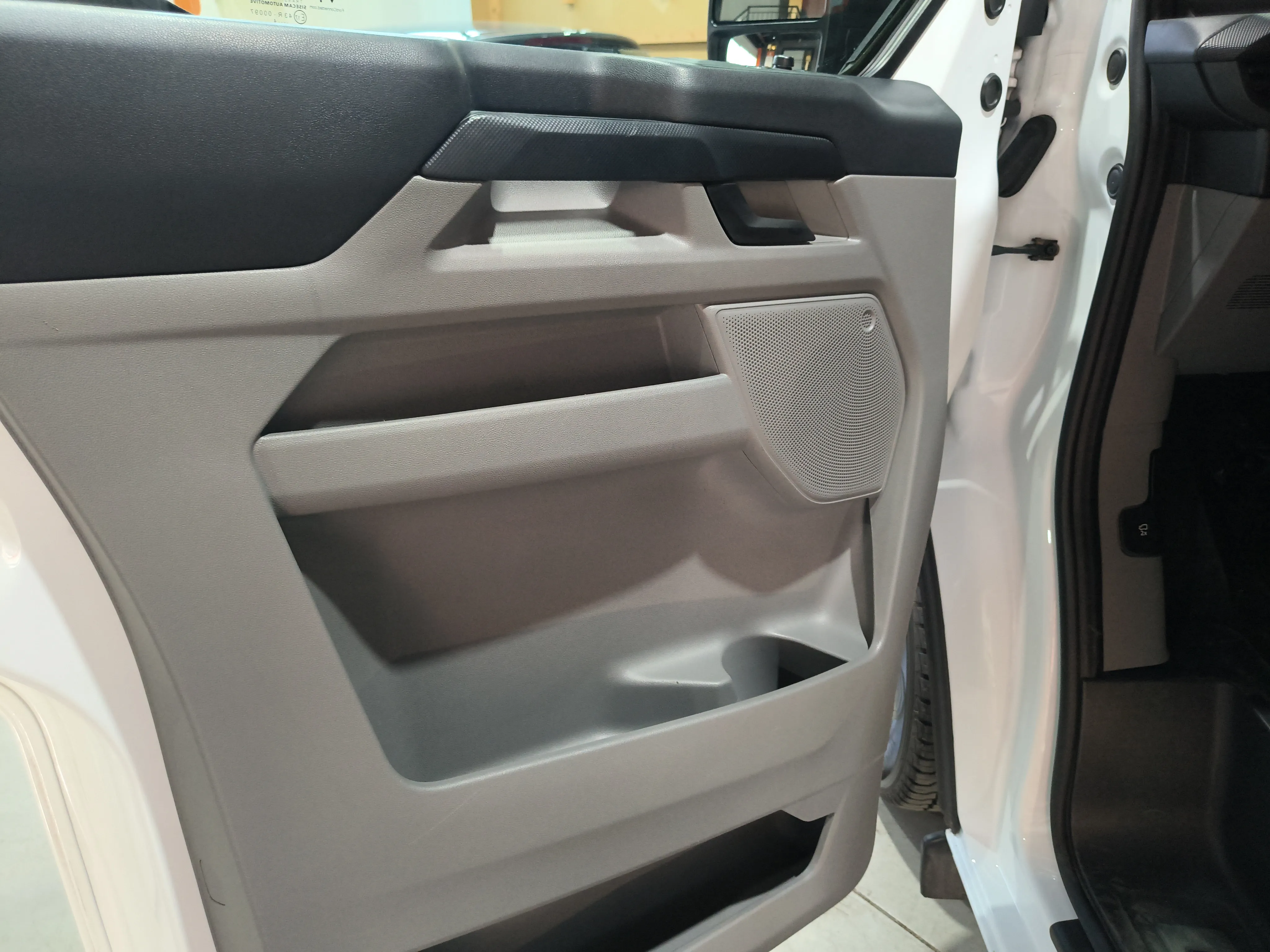 Ford Transit Custom DC Van 2.0 EcoBlue 300 L1 Trend - foto 21