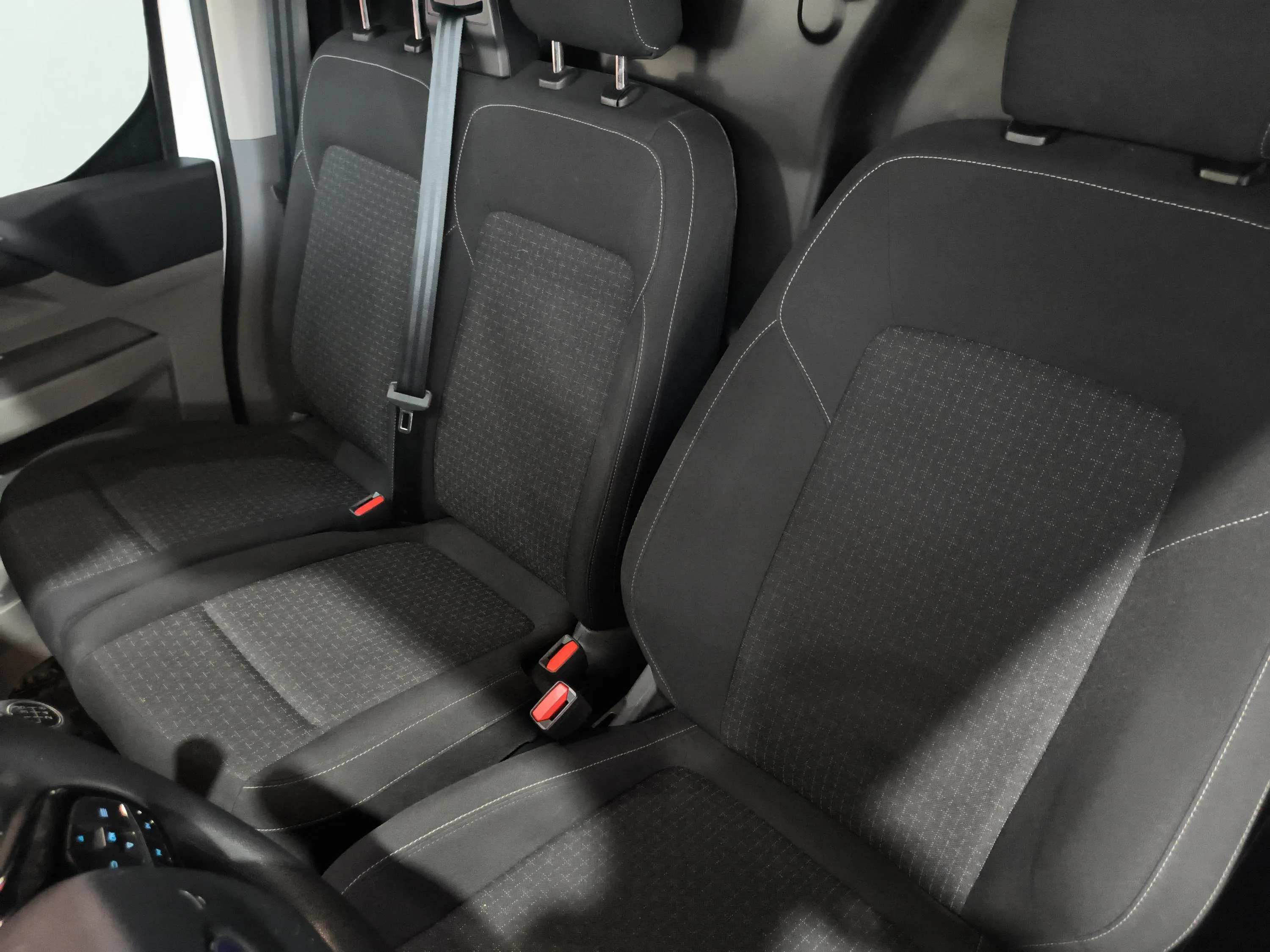 Ford Transit Custom DC Van 2.0 EcoBlue 300 L1 Trend - foto 24