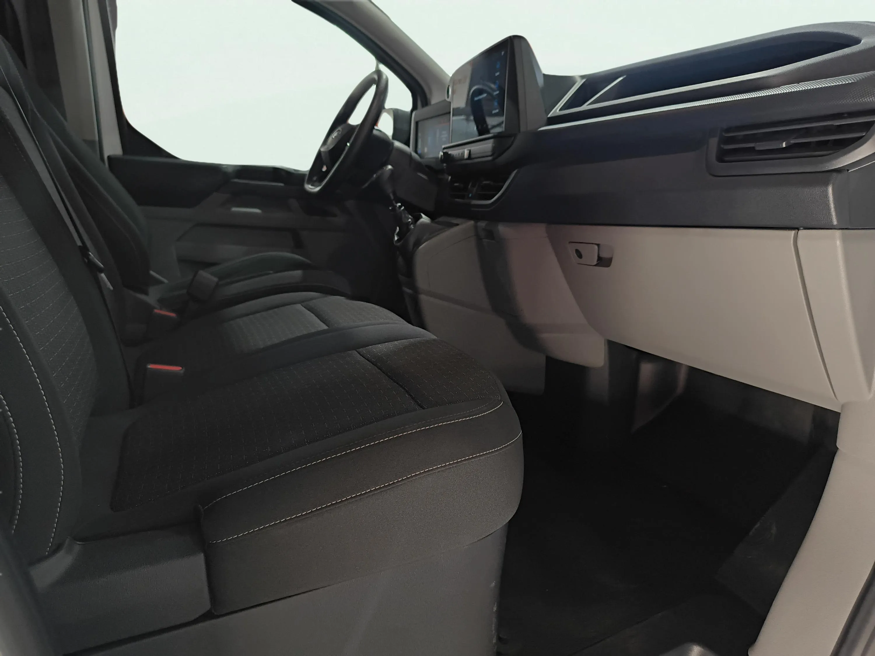 Ford Transit Custom DC Van 2.0 EcoBlue 300 L1 Trend - foto 13