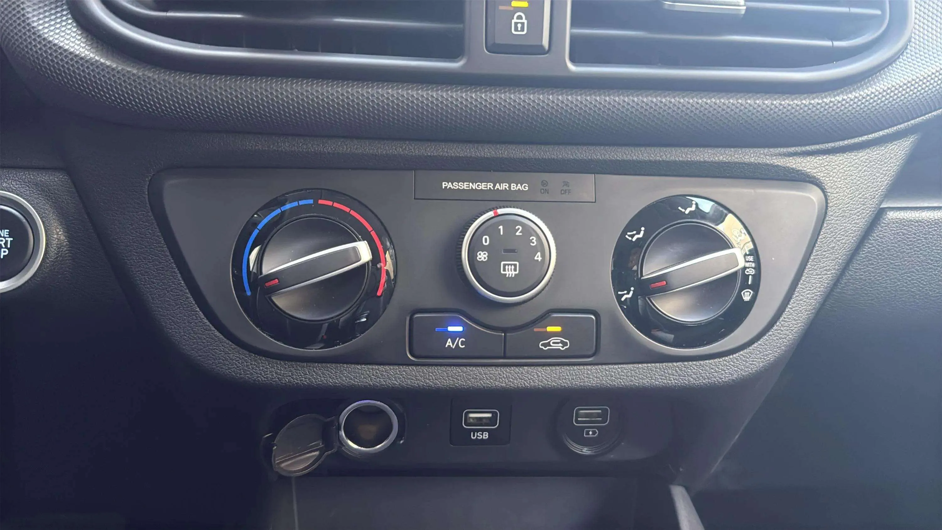 Hyundai i10 1.2 Tecno 2C - foto 23