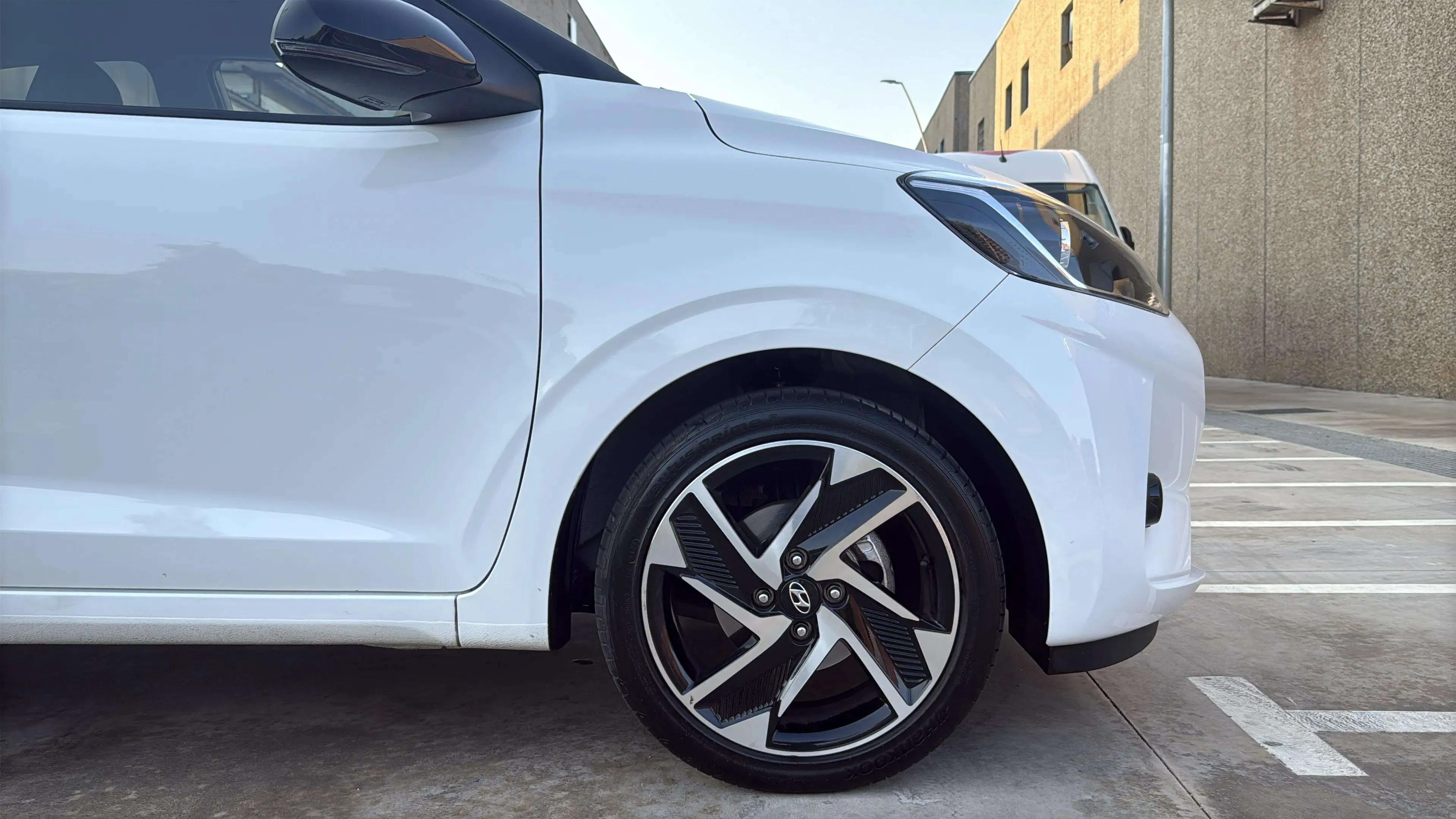 Hyundai i10 1.2 Tecno 2C - foto 2