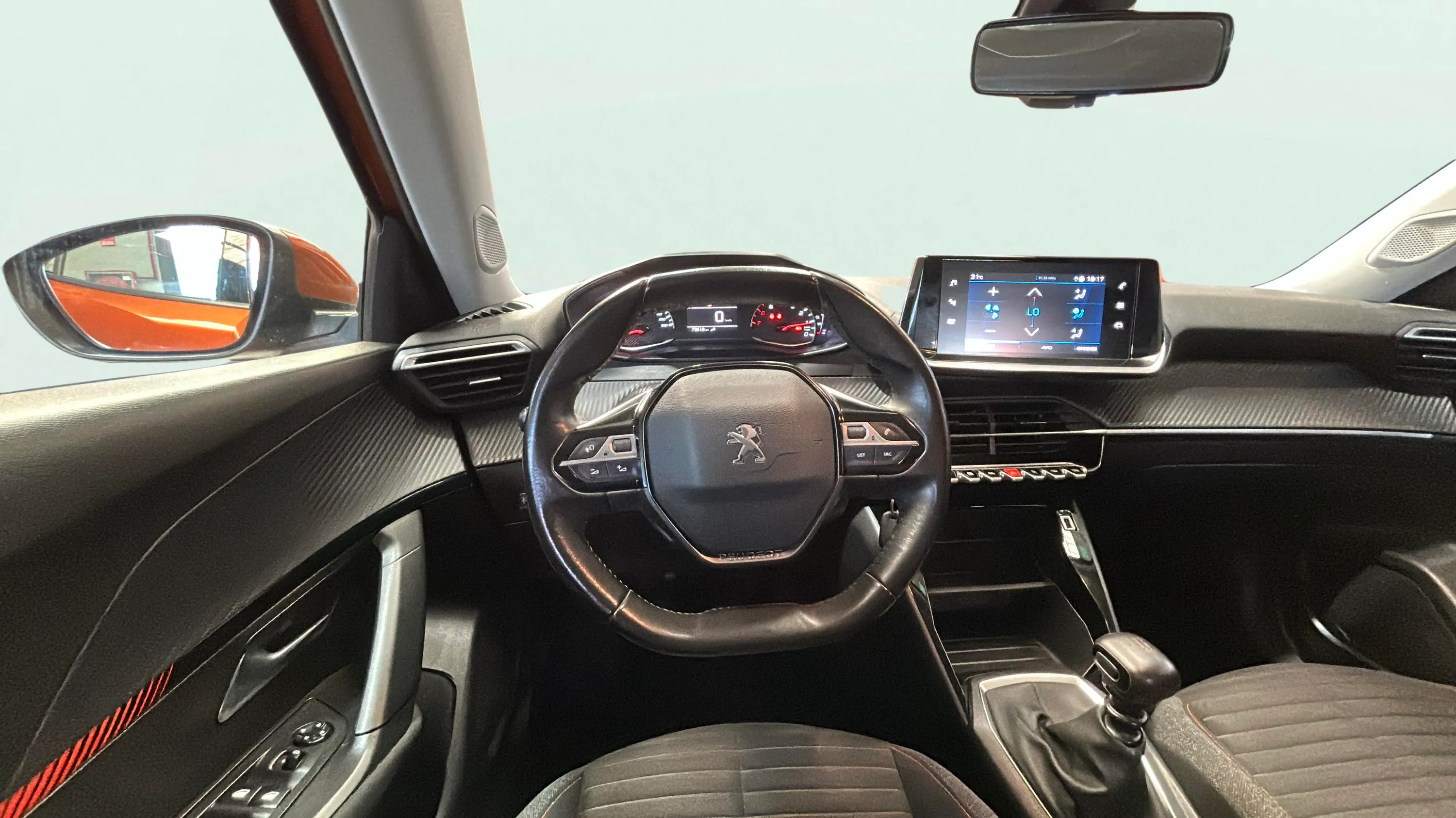 Peugeot 2008 Active PureTech 100 BVM6 - foto 11