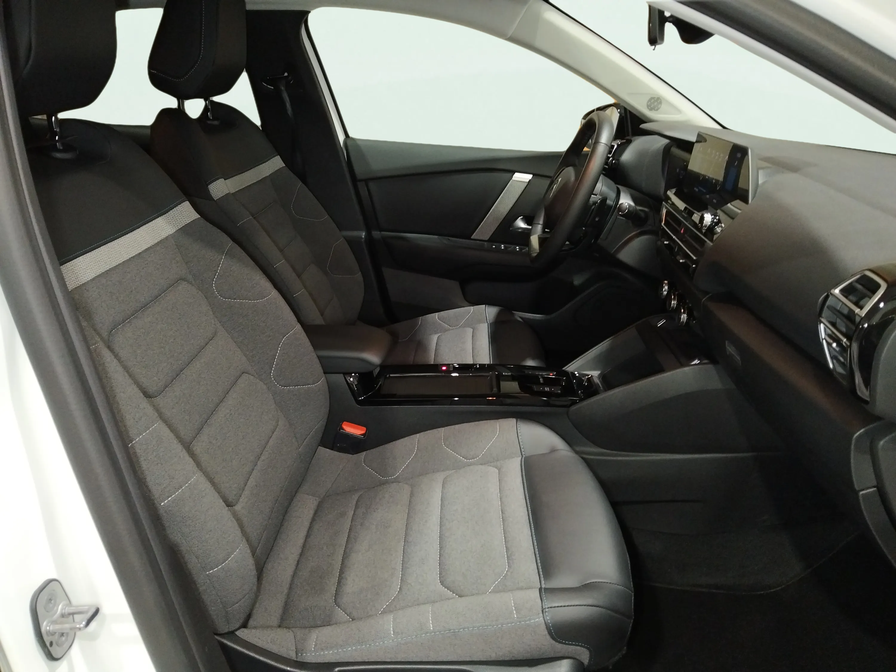 Citroën C4 PureTech 130 EAT8 Feel Pack - foto 13