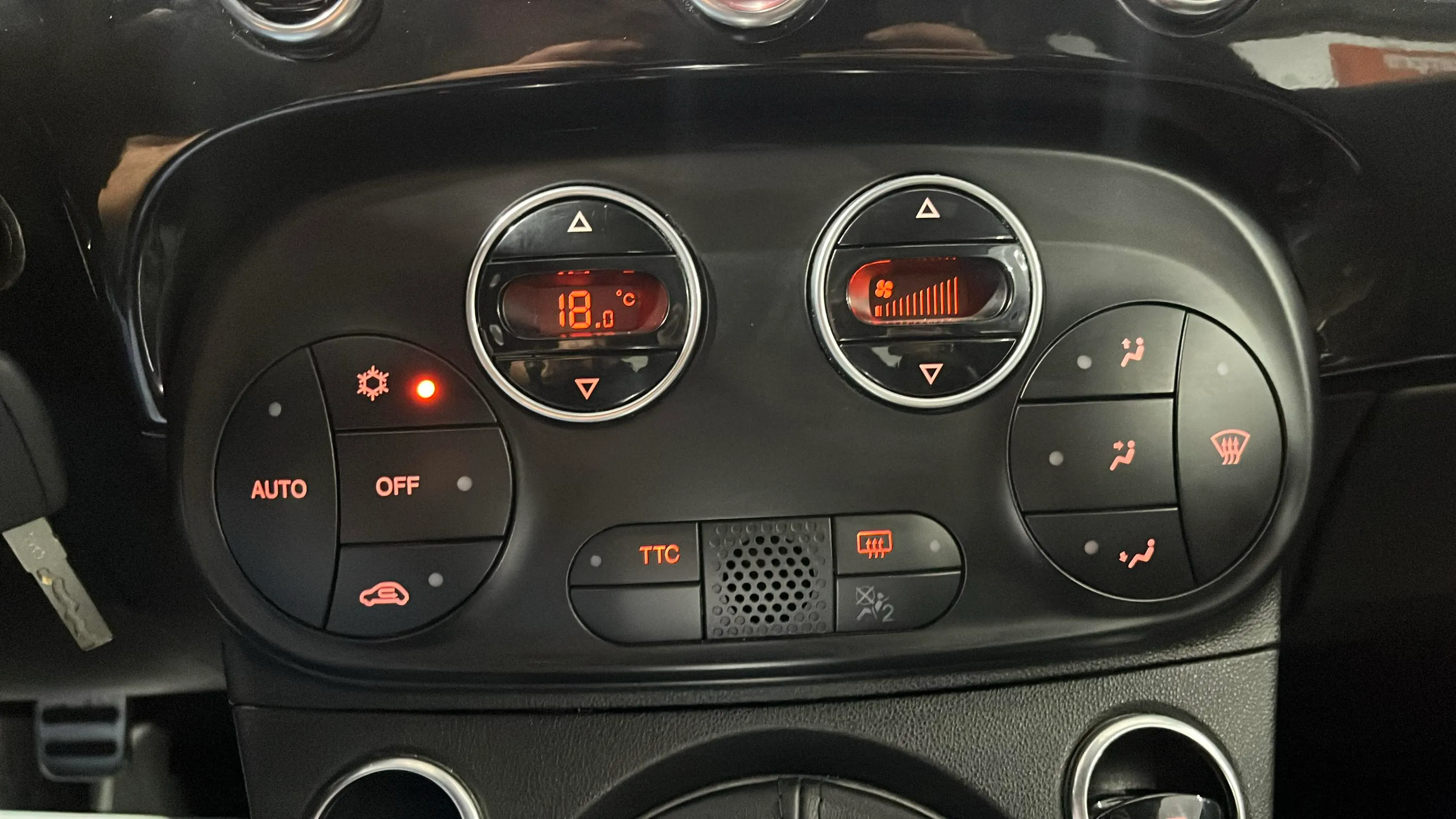 Abarth 500 595 Scorpioneoro 1.4 16v E6D - foto 23