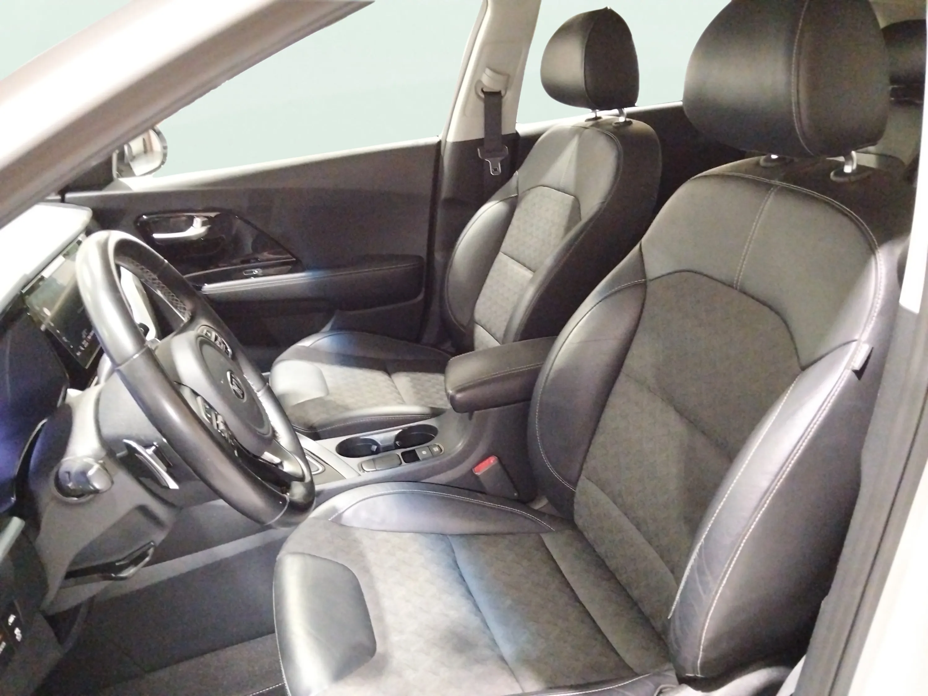 Kia Niro 1.6 GDi PHEV Drive - foto 14