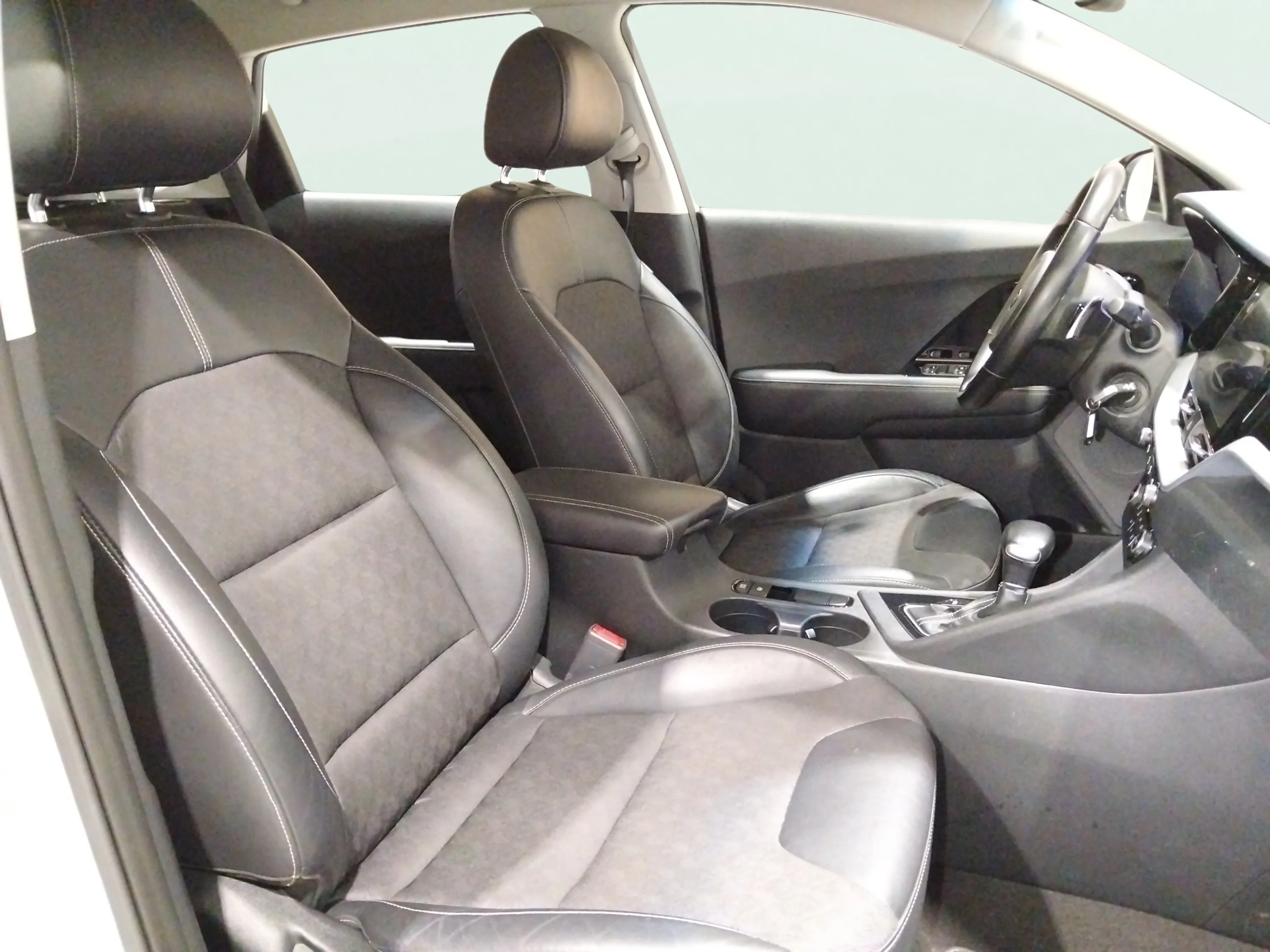 Kia Niro 1.6 GDi PHEV Drive - foto 13