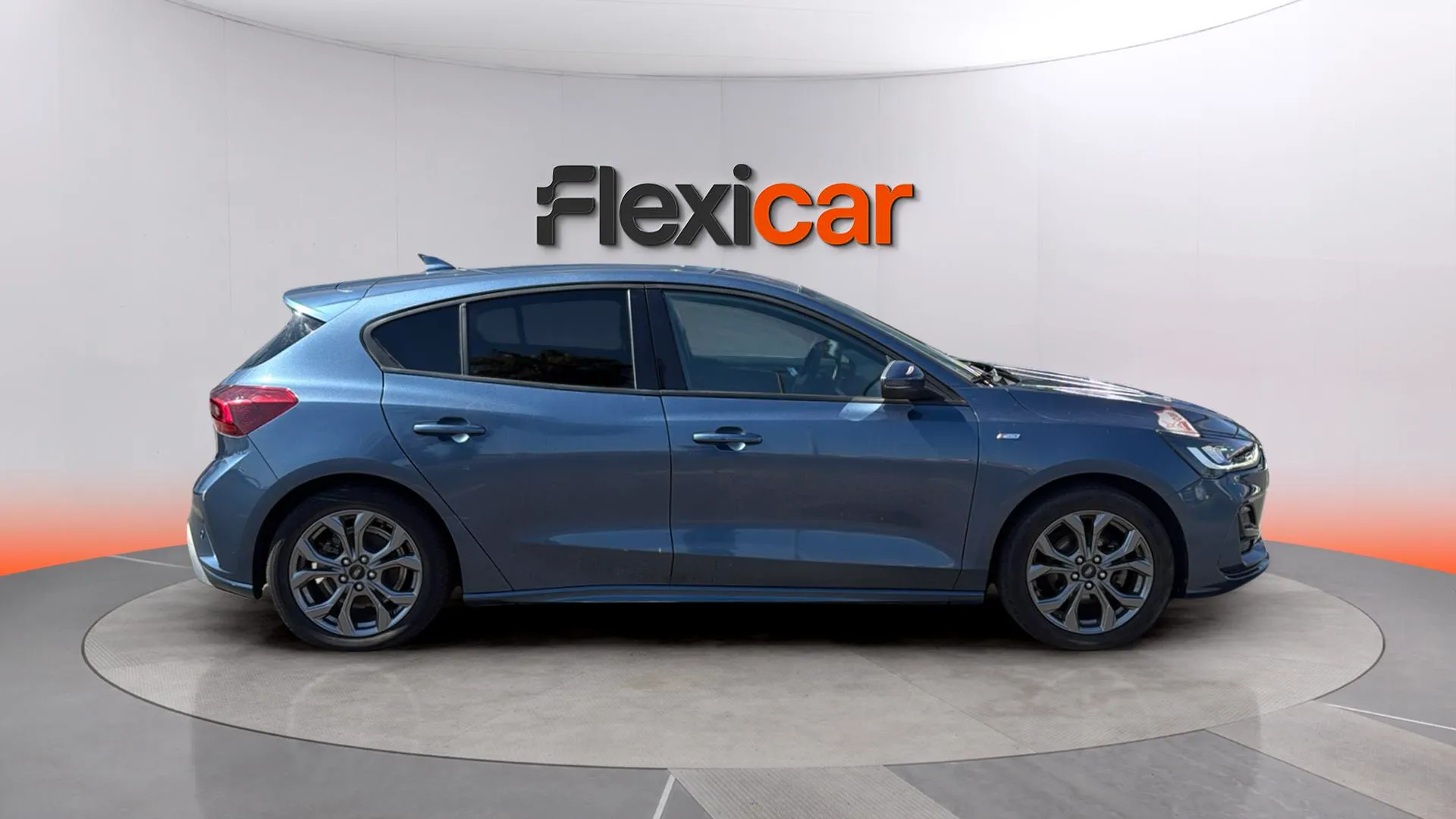 Ford Focus 1.0 EcoBoost MHEV ST-Line Design SIP - foto 8