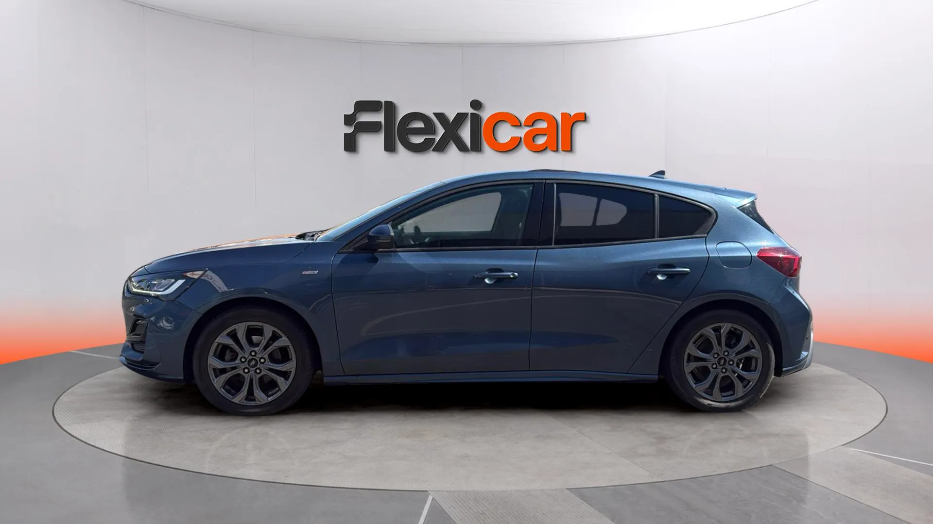 Ford Focus 1.0 EcoBoost MHEV ST-Line Design SIP - foto 4