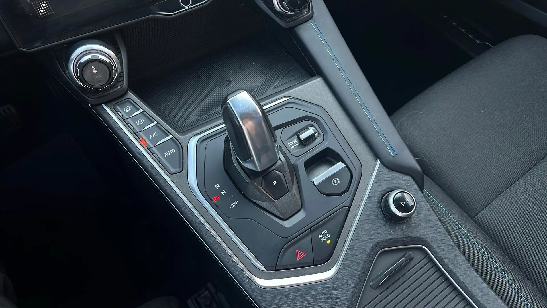 Lynk & Co 01 1.5 PHEV - foto 19