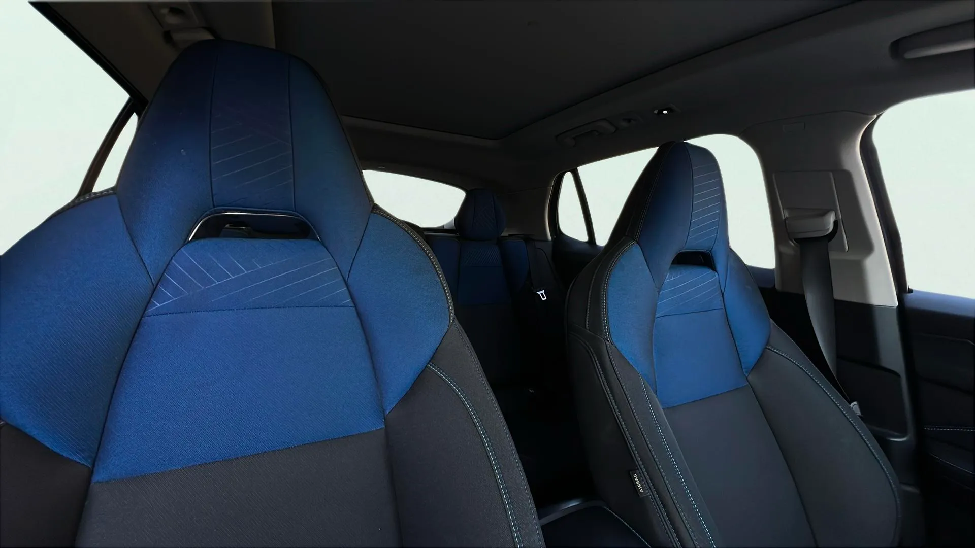 Lynk & Co 01 1.5 PHEV - foto 23