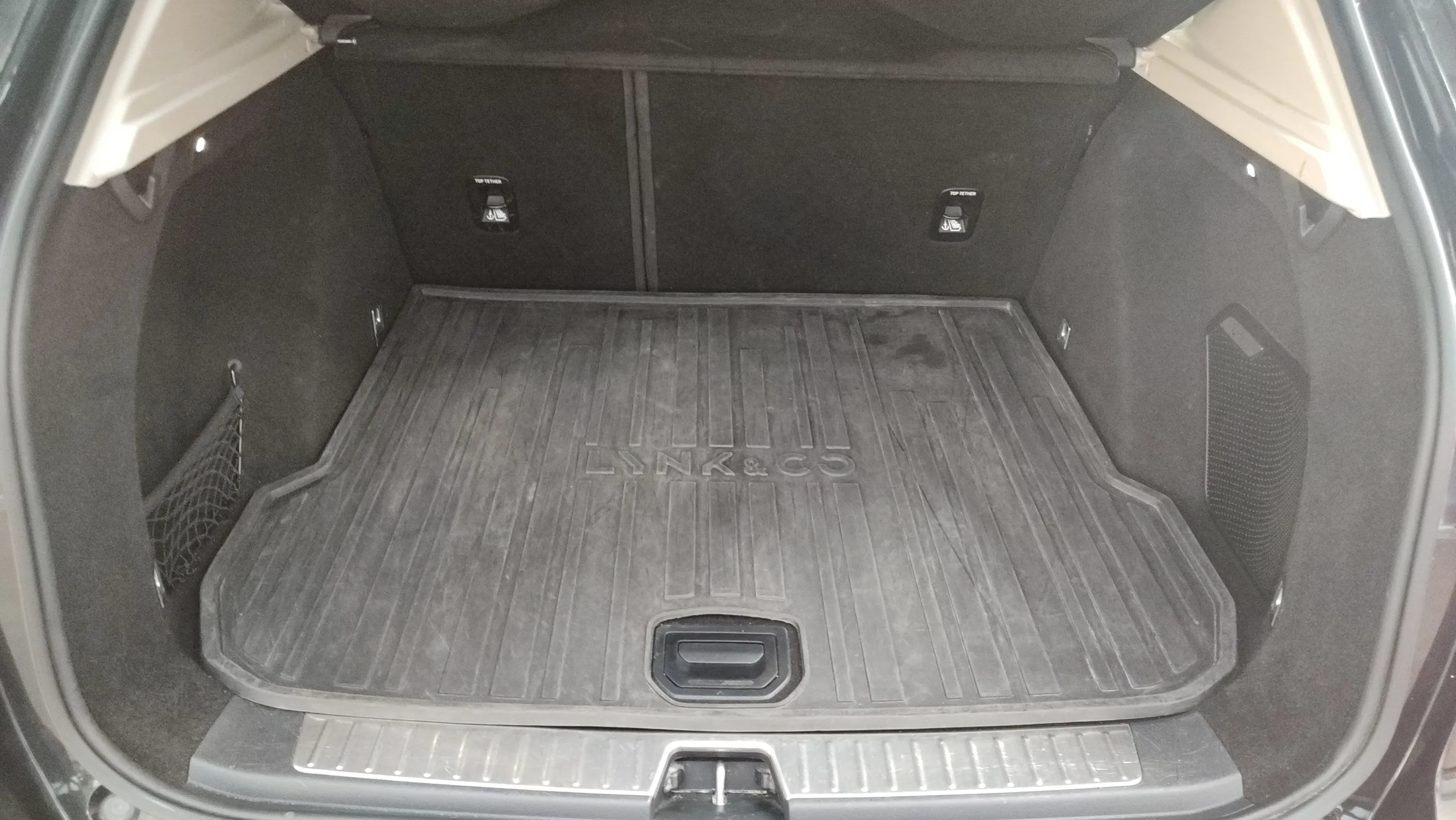 Lynk & Co 01 1.5 PHEV 6. - foto 22