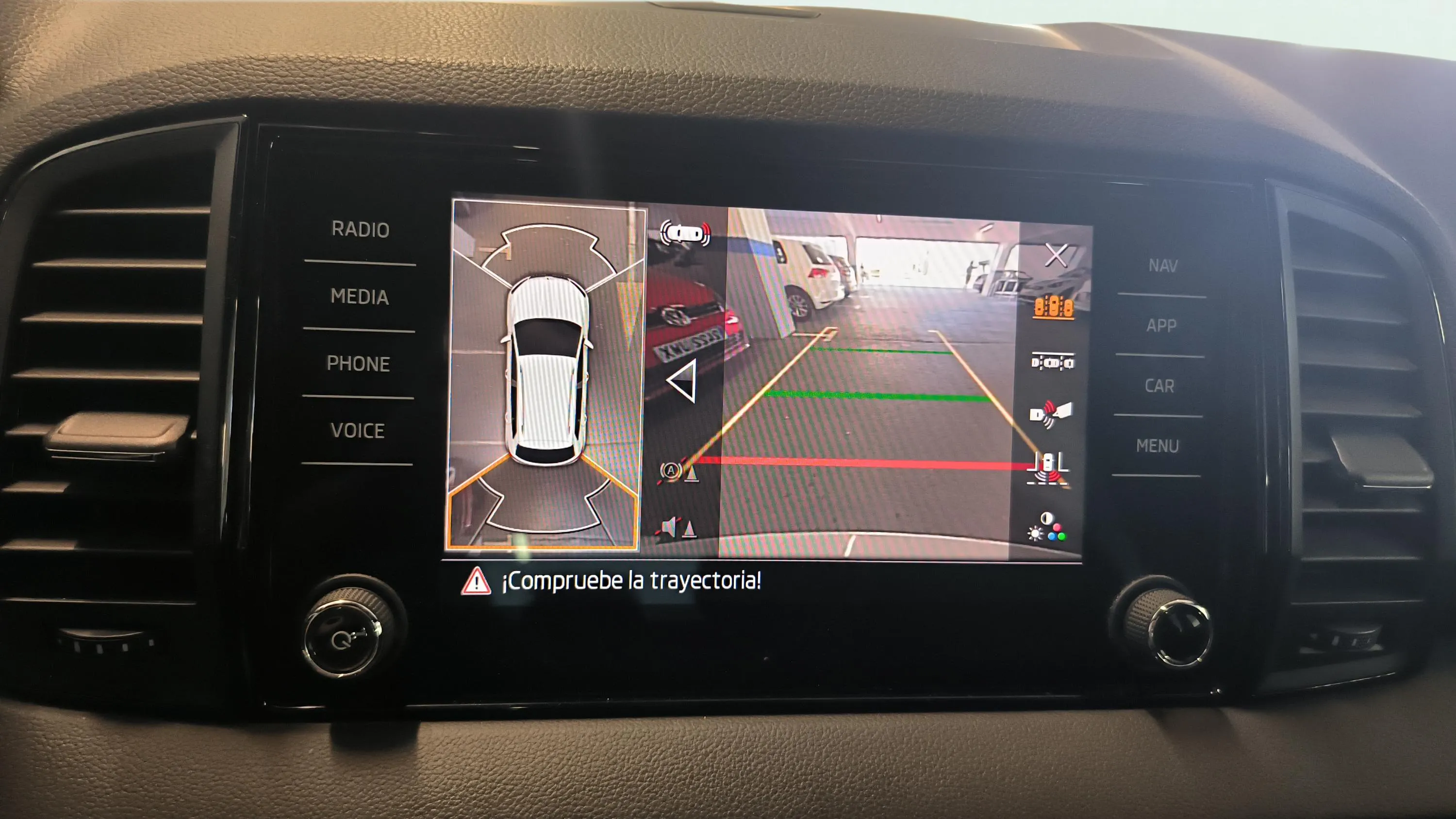 Škoda Karoq 1.5 TSI DSG ACT Style - foto 21