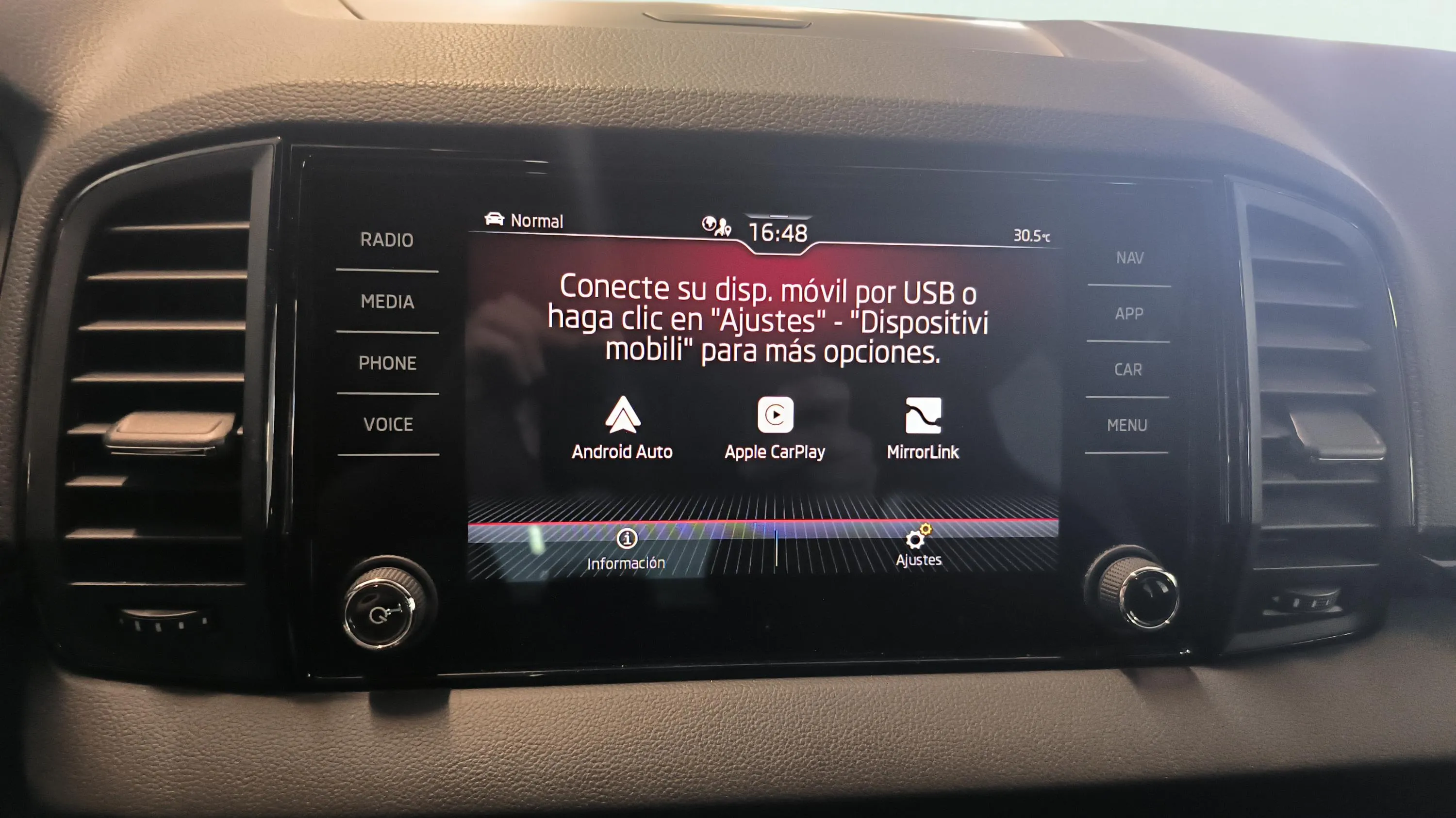 Škoda Karoq 1.5 TSI DSG ACT Style - foto 23