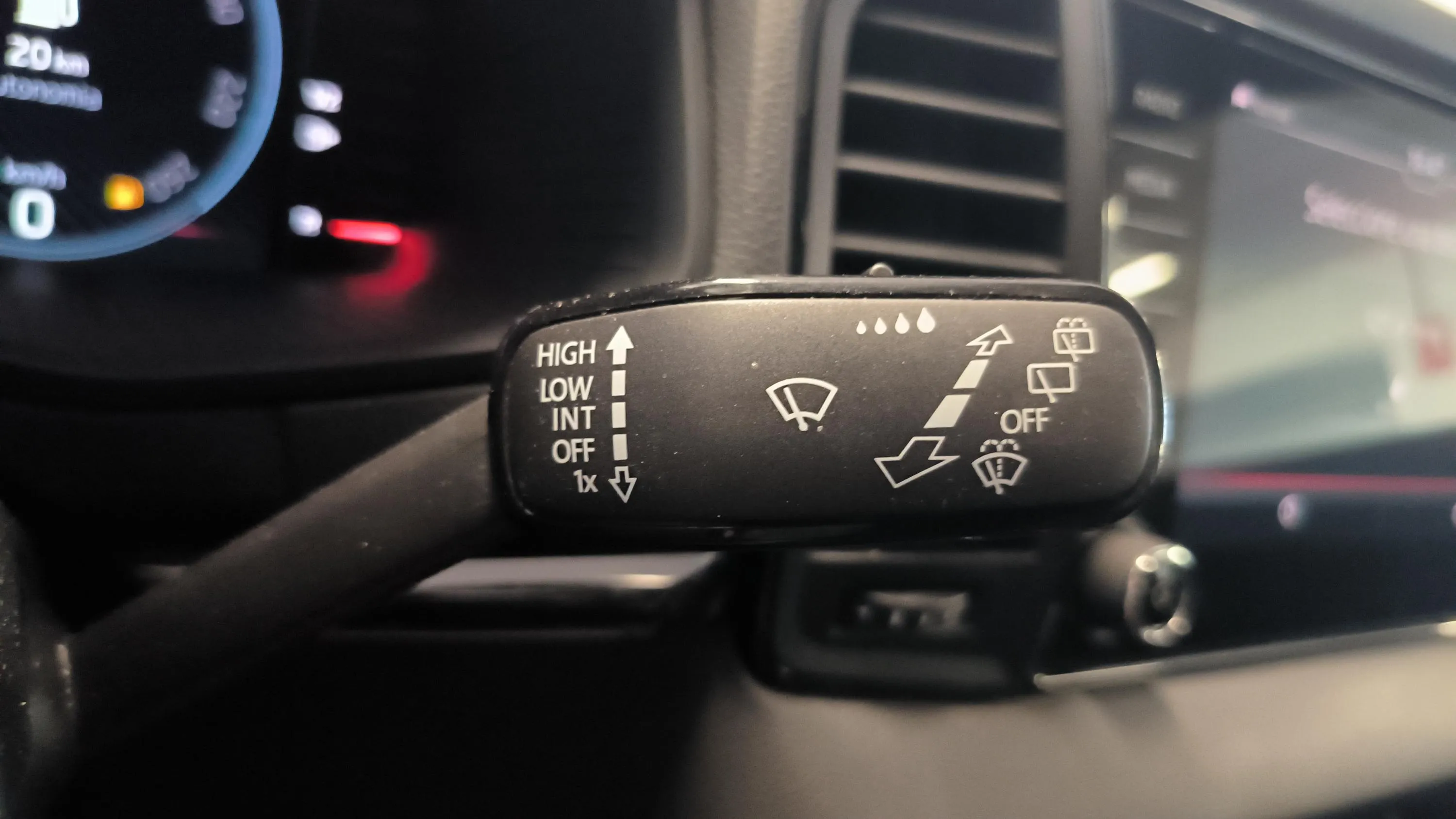 Škoda Karoq 1.5 TSI DSG ACT Style - foto 19