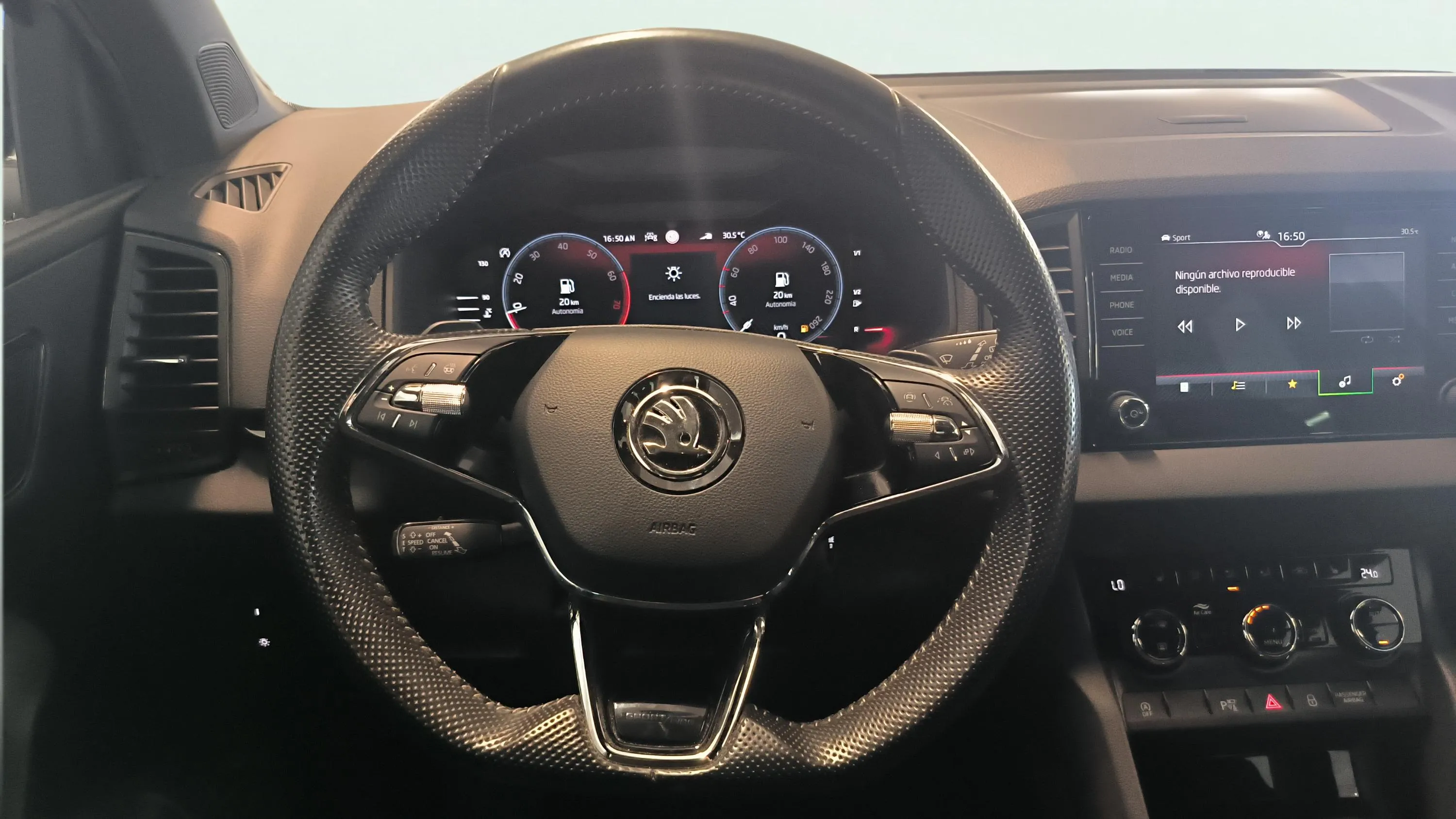 Škoda Karoq 1.5 TSI DSG ACT Style - foto 13