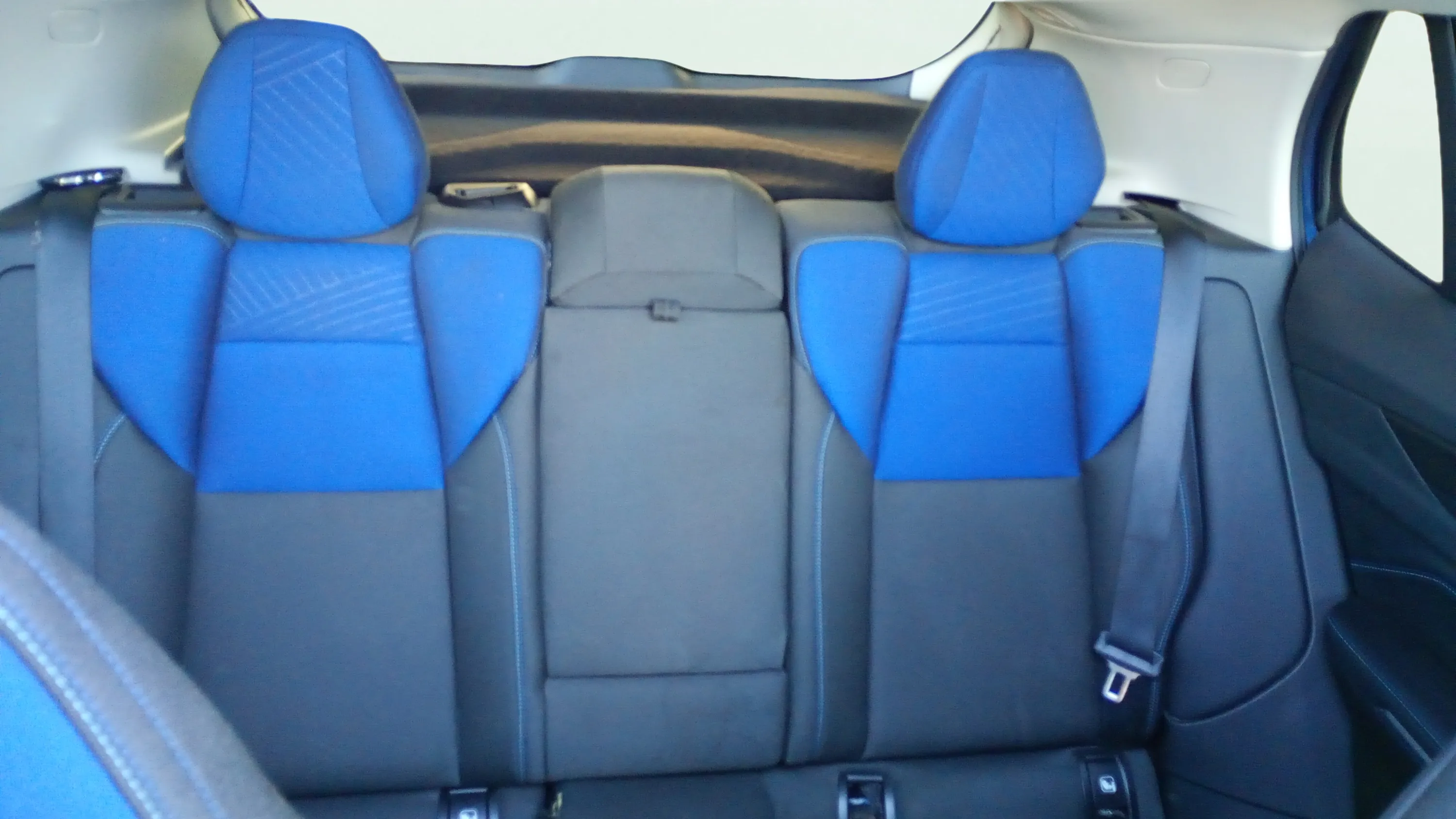 Lynk & Co 01 1.5 PHEV - foto 15