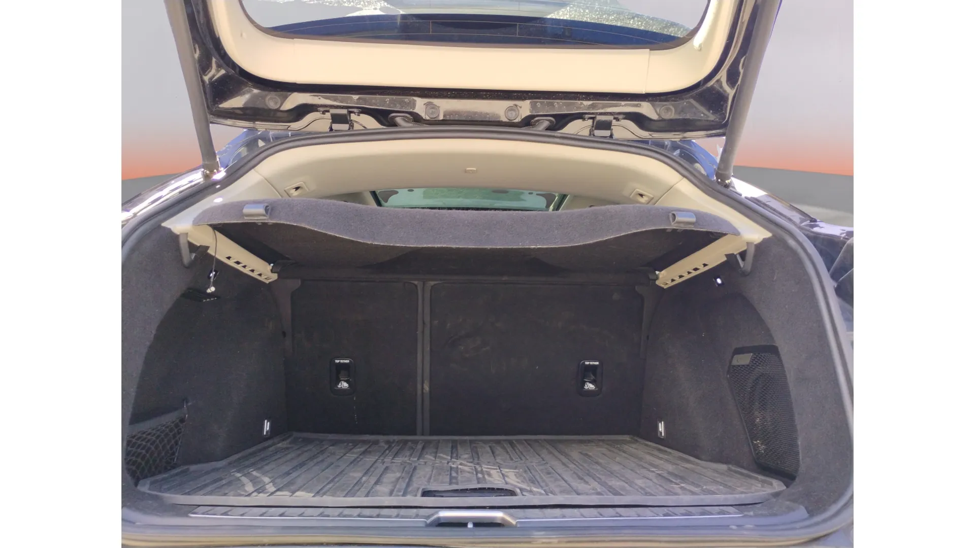 Lynk & Co 01 1.5 PHEV - foto 22